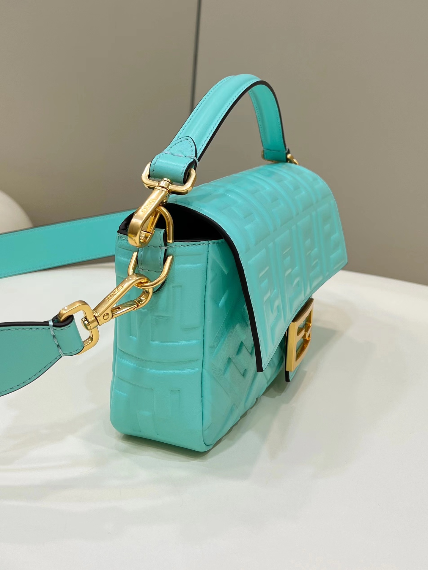 F**di baguette medium bag