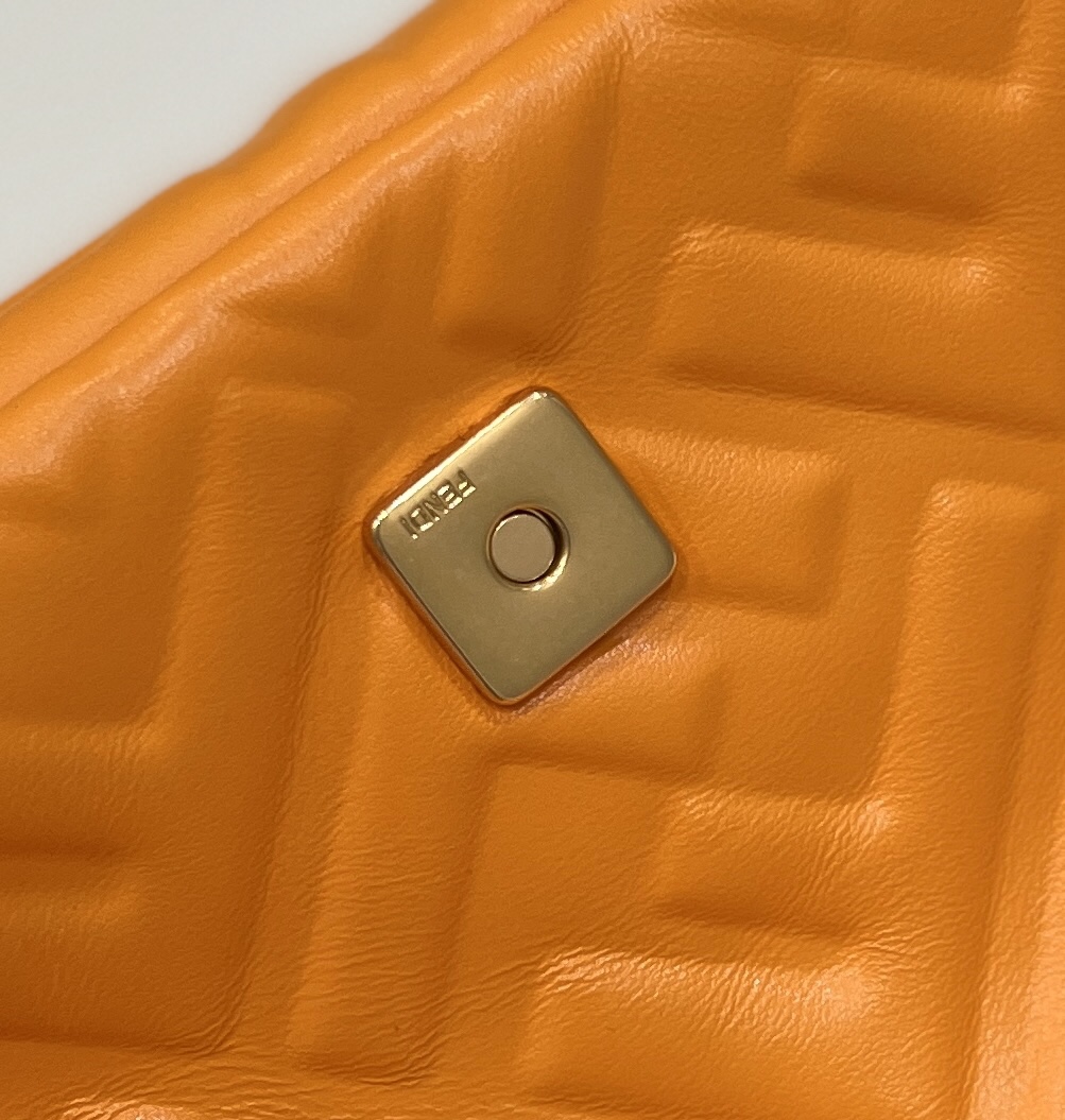 F**di baguette medium bag