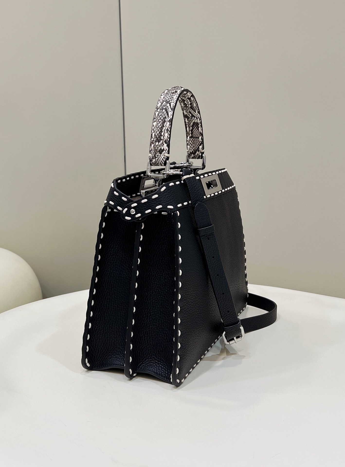 F**di peekaboo medium bag
