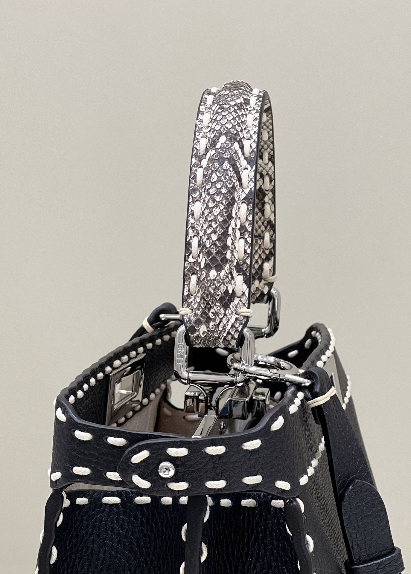 F**di peekaboo medium bag