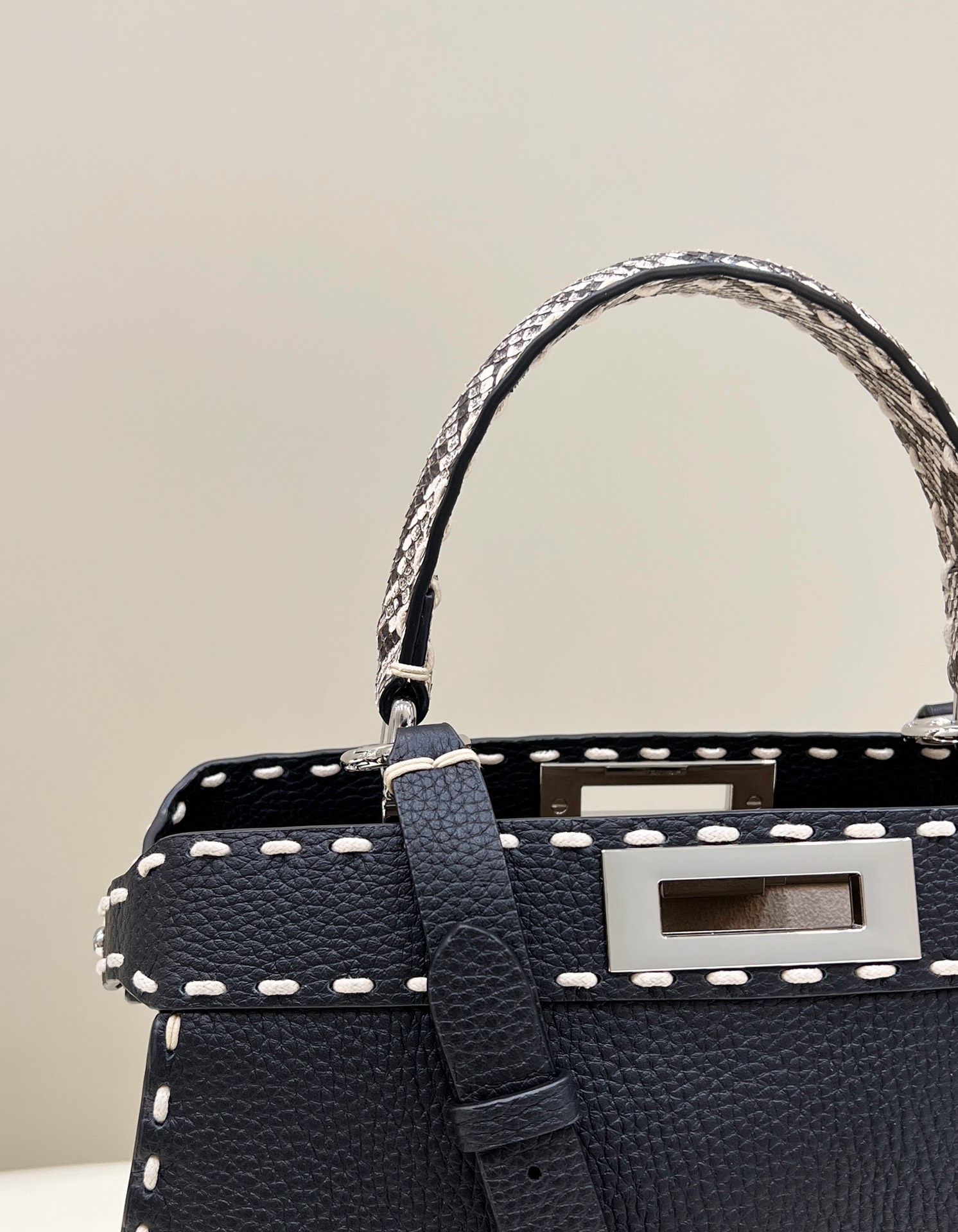 F**di peekaboo medium bag