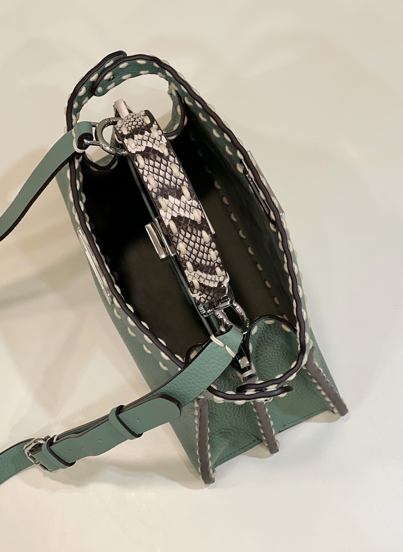F**di peekaboo small bag