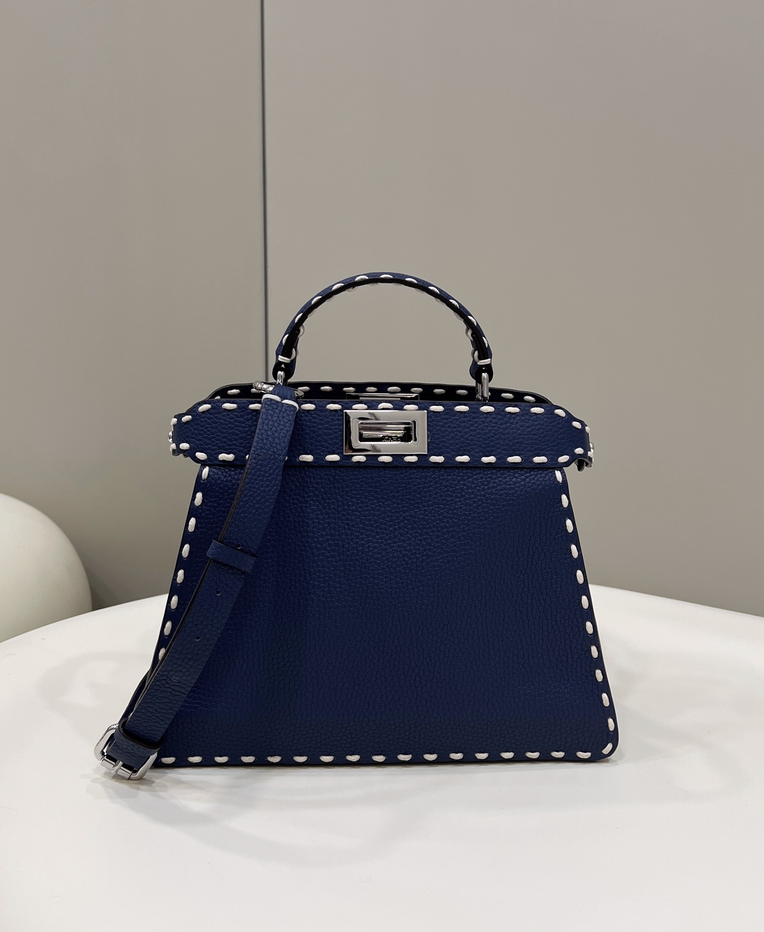 F**di peekaboo small bag