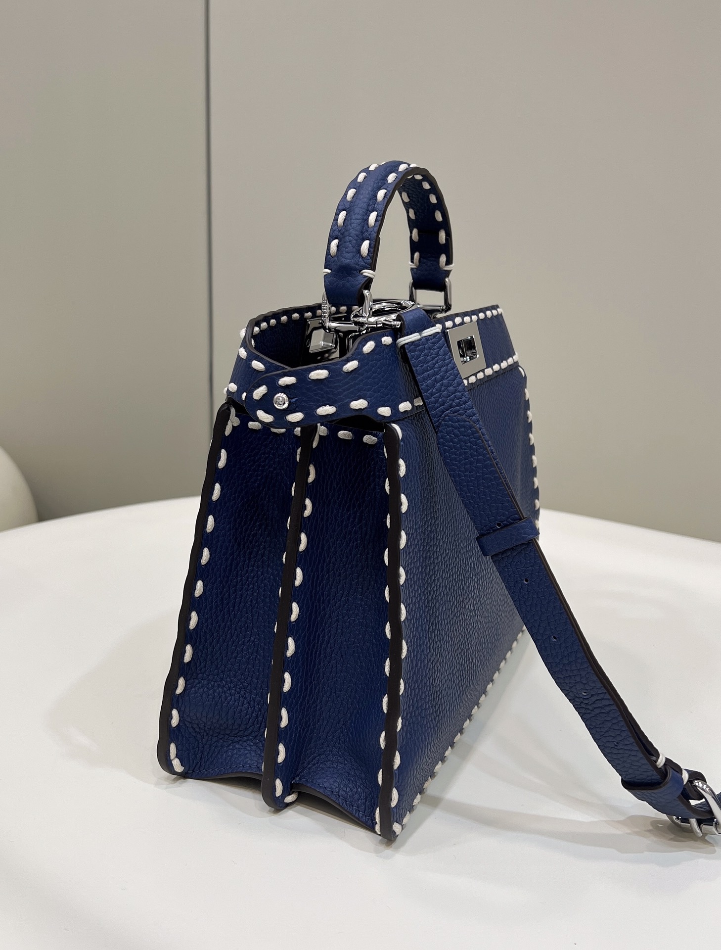 F**di peekaboo small bag
