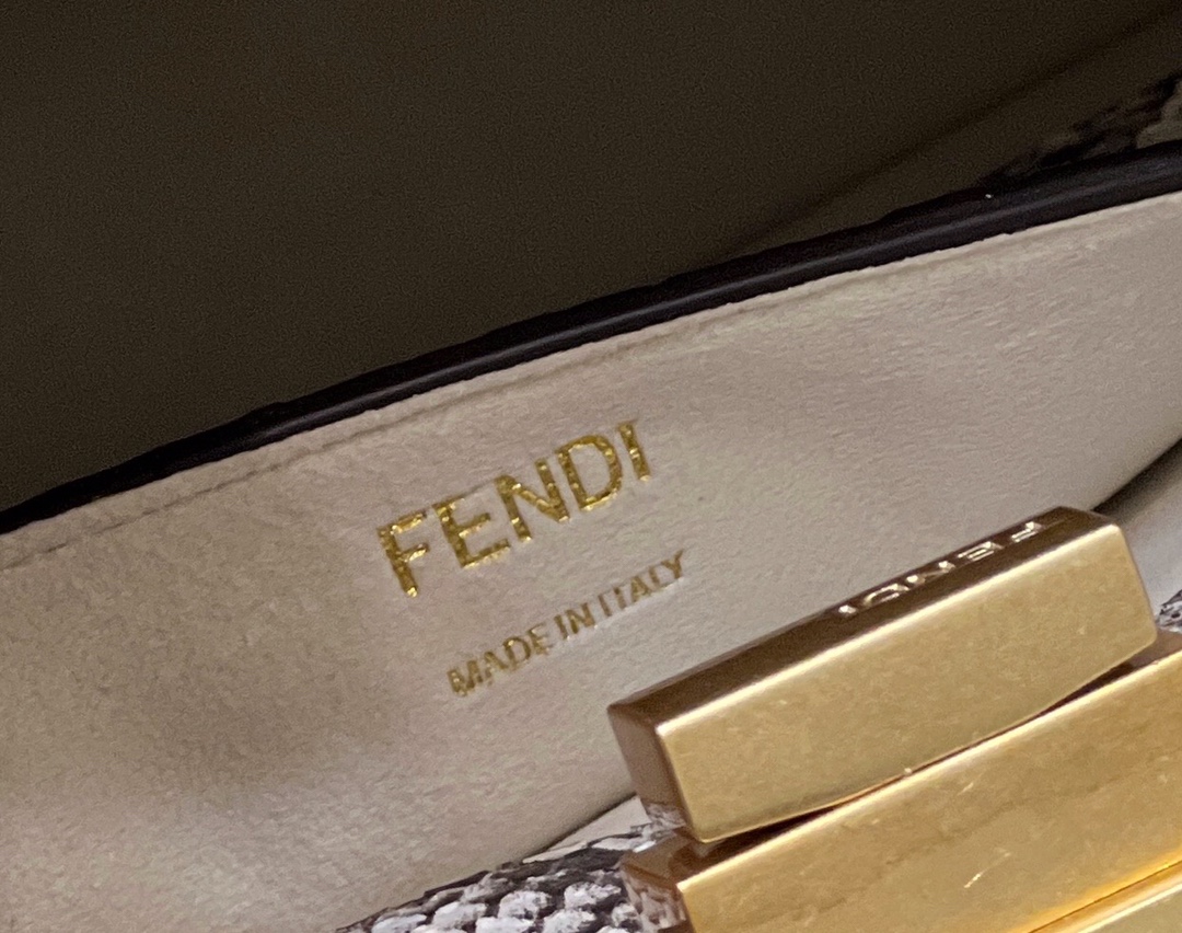 F**di peekaboo small bag