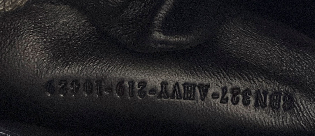 F**di peekaboo bag