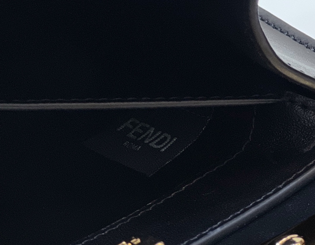 F**di peekaboo bag