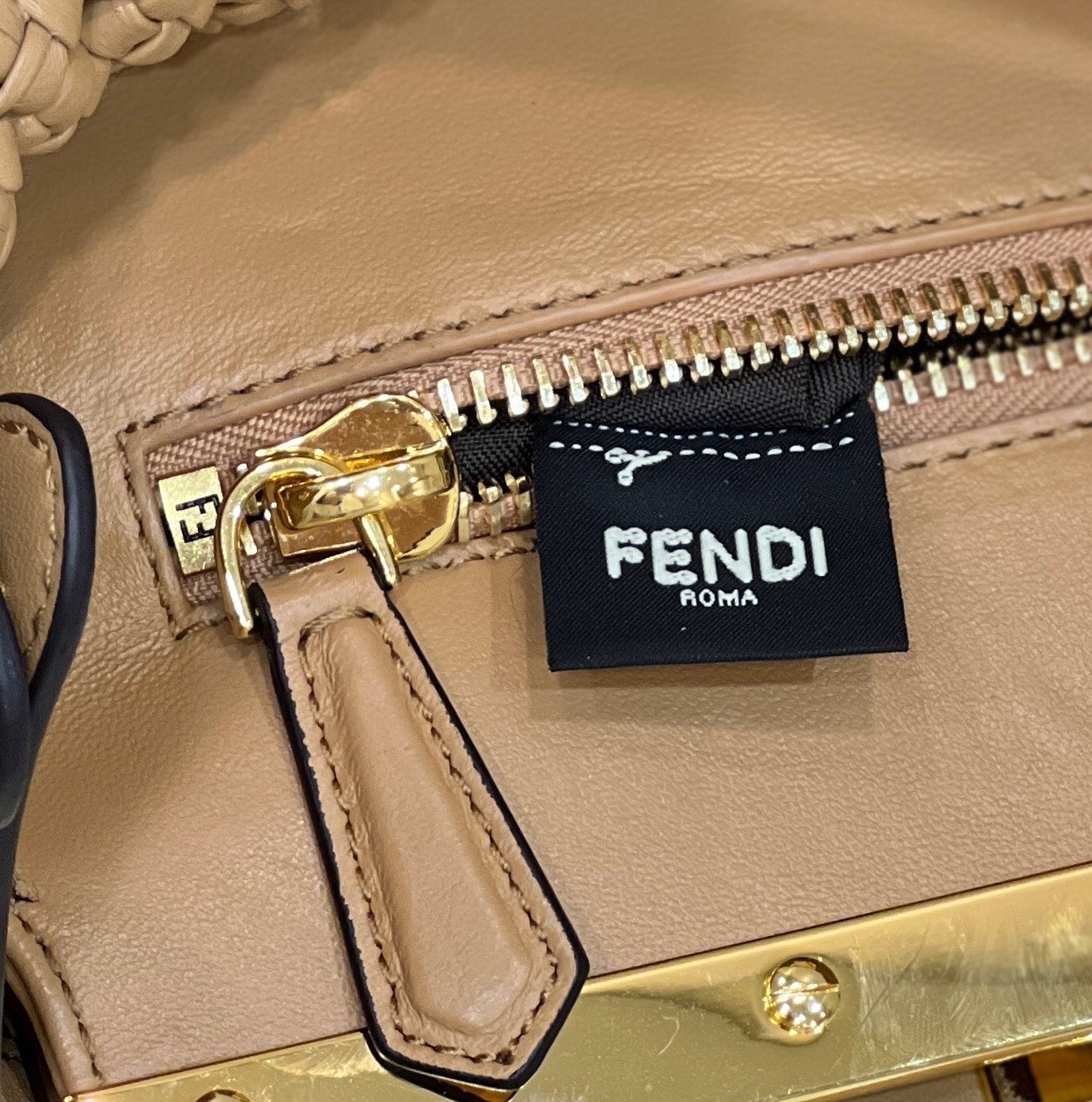 F**di peekaboo medium bag