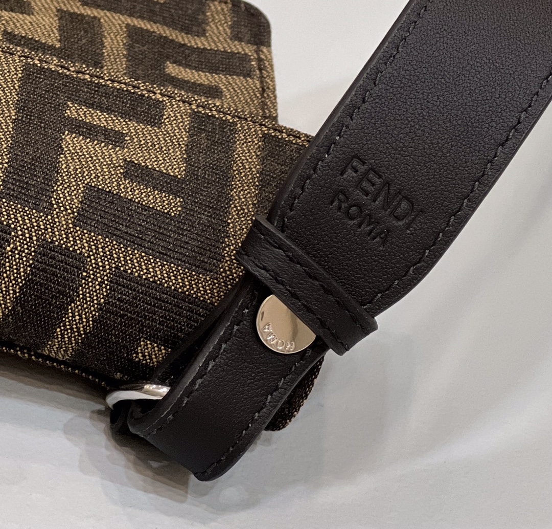F**di baguette bag