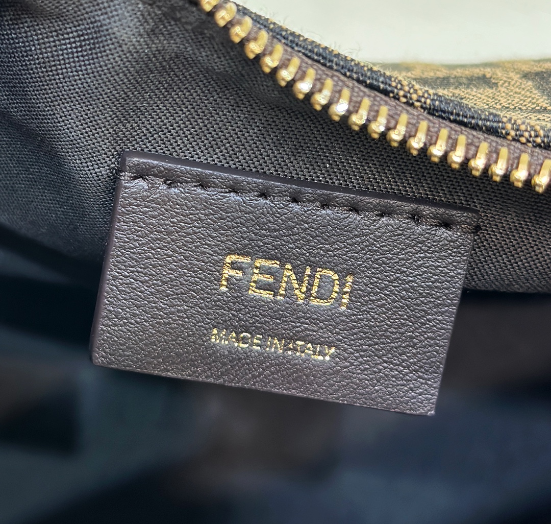 F**digraphy bag