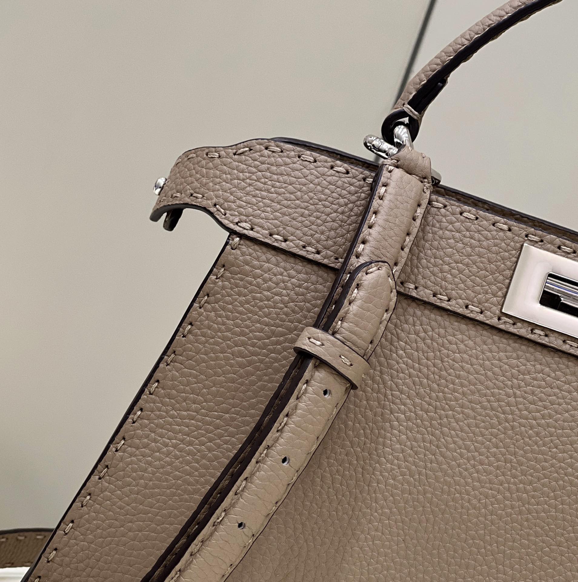 F**di peekaboo medium bag