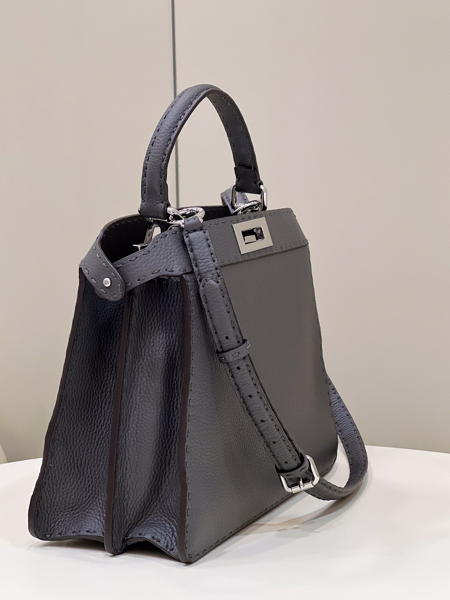 F**di peekaboo medium bag