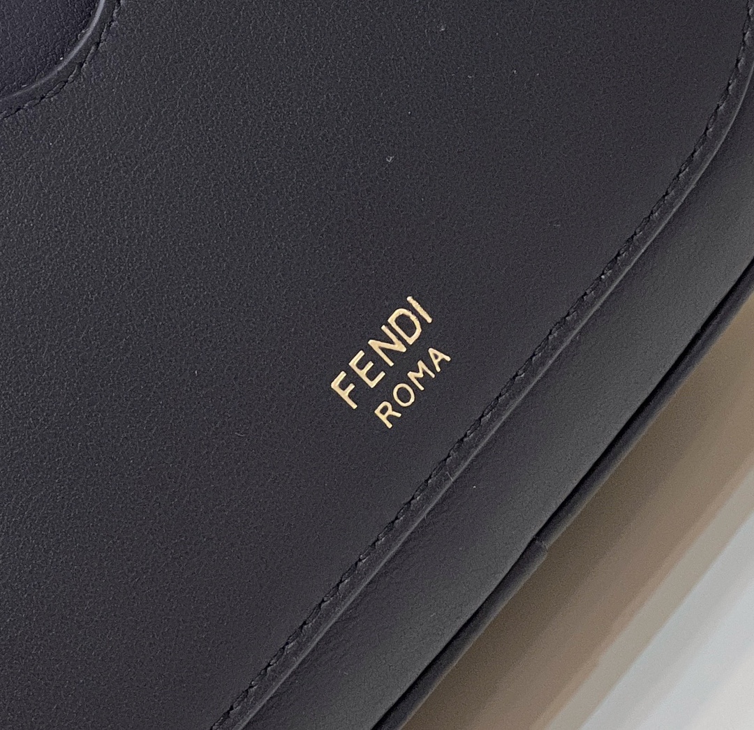 F**di o’lock camera bag