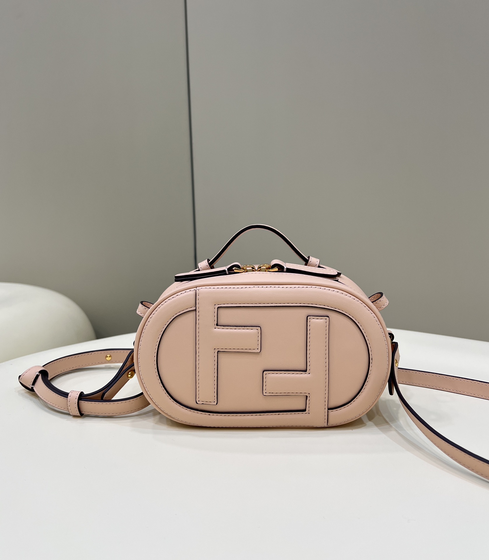 F**di o’lock camera bag