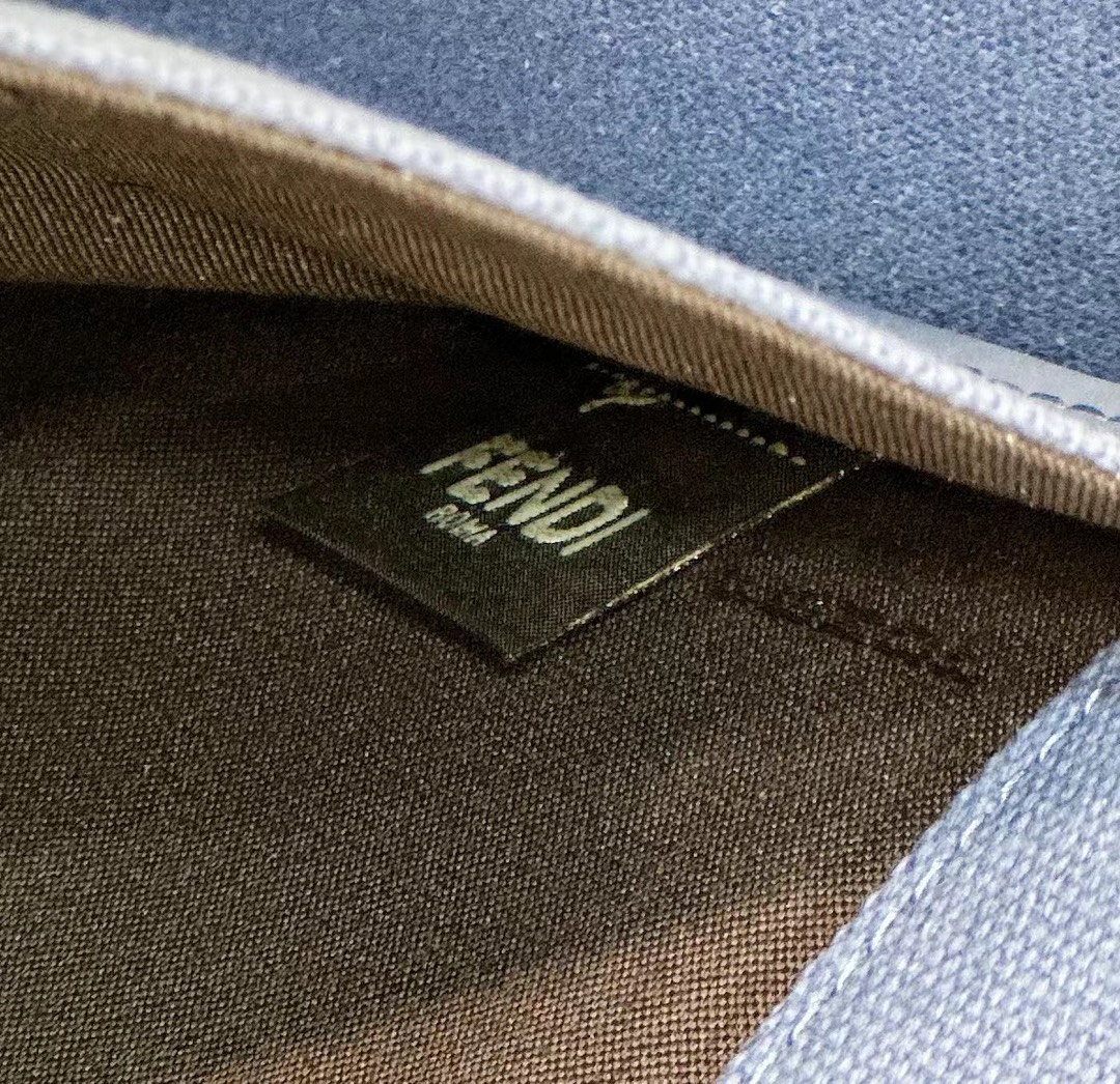 F**di peekaboo tote bag