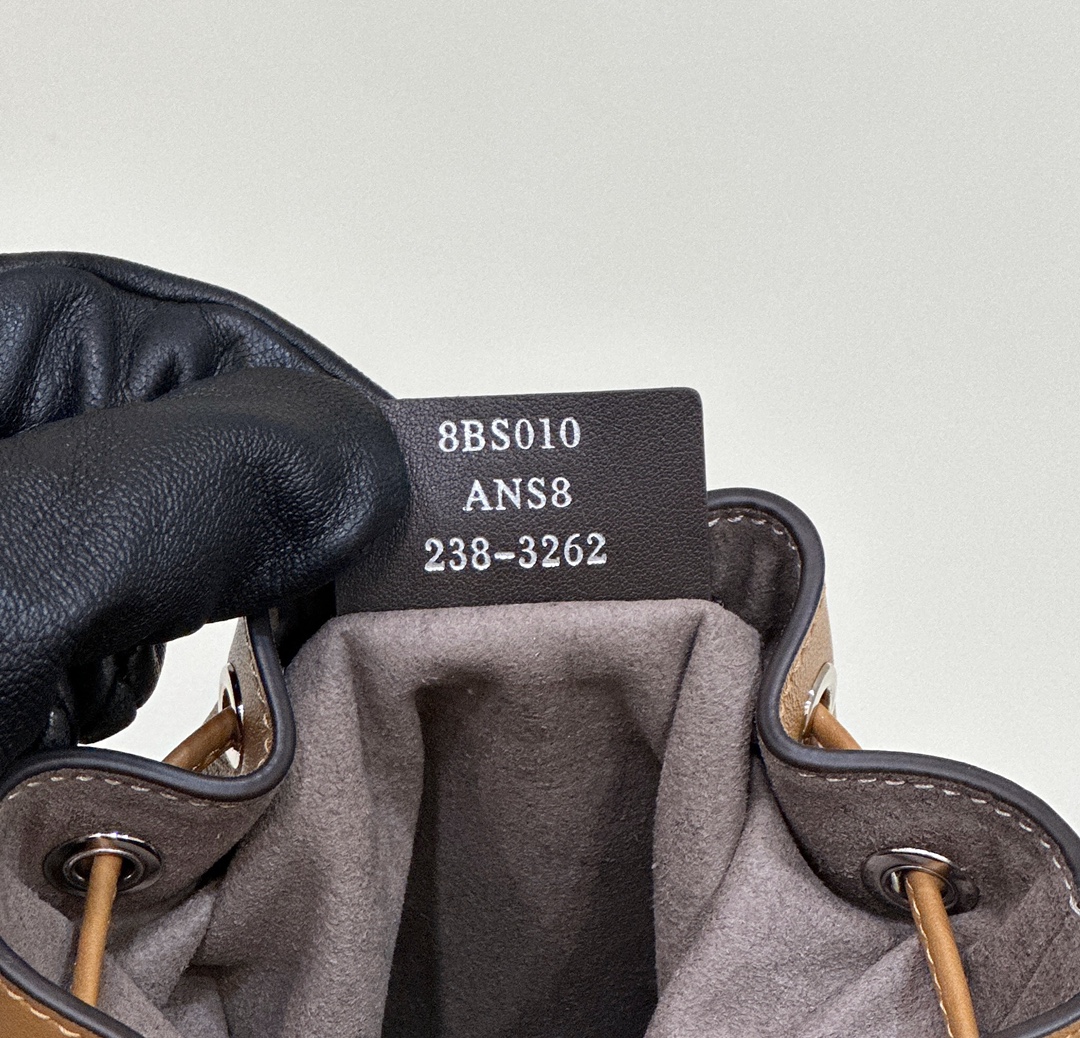 F**di mon tresor bag