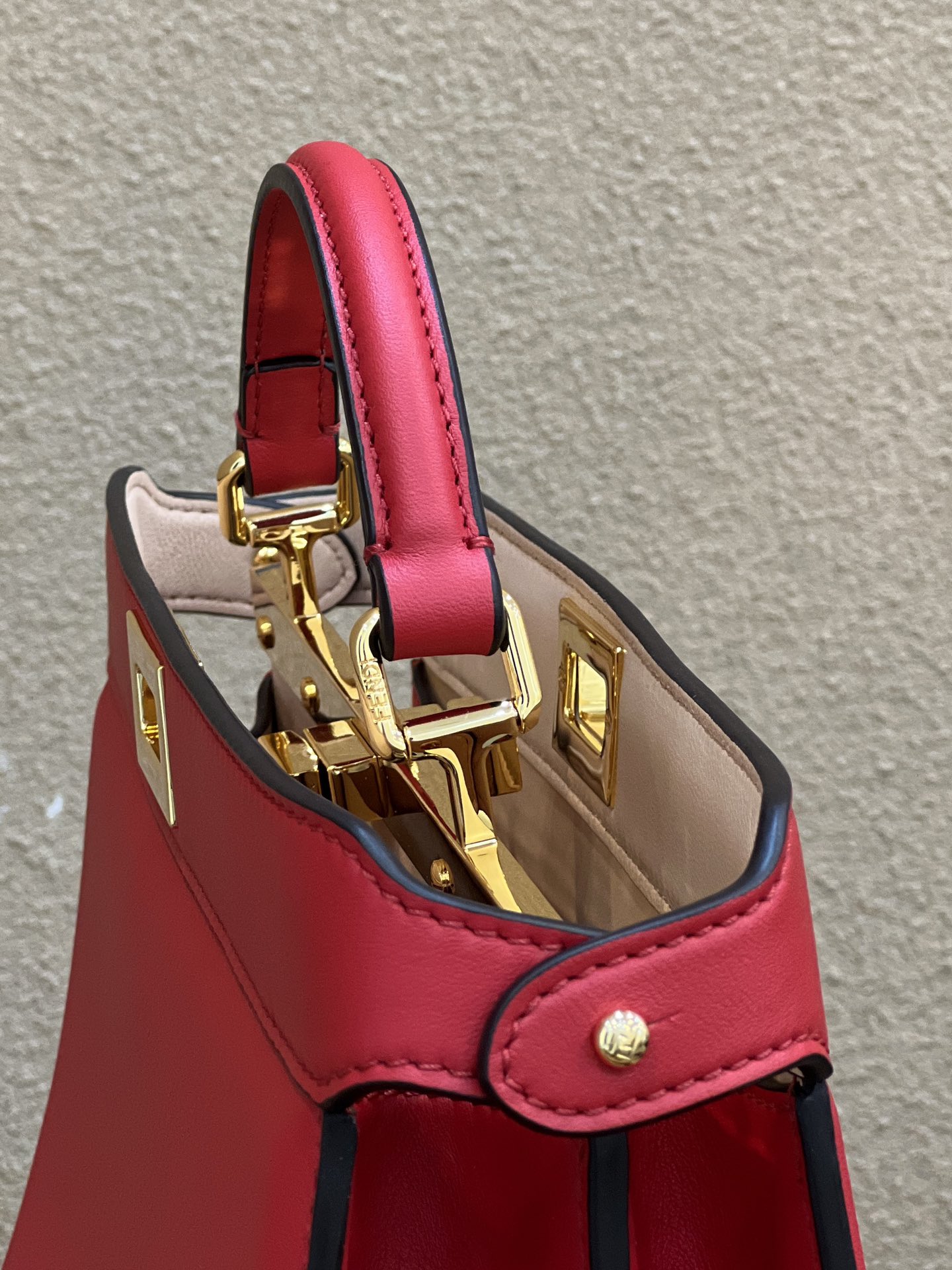 F**di peekaboo i see u medium bag