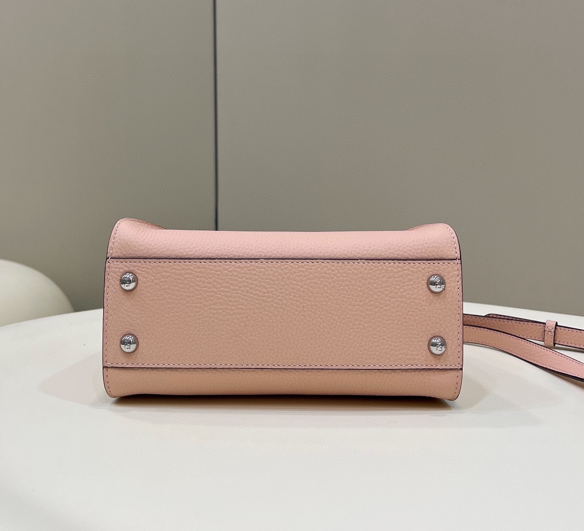 F**di peekaboo bag