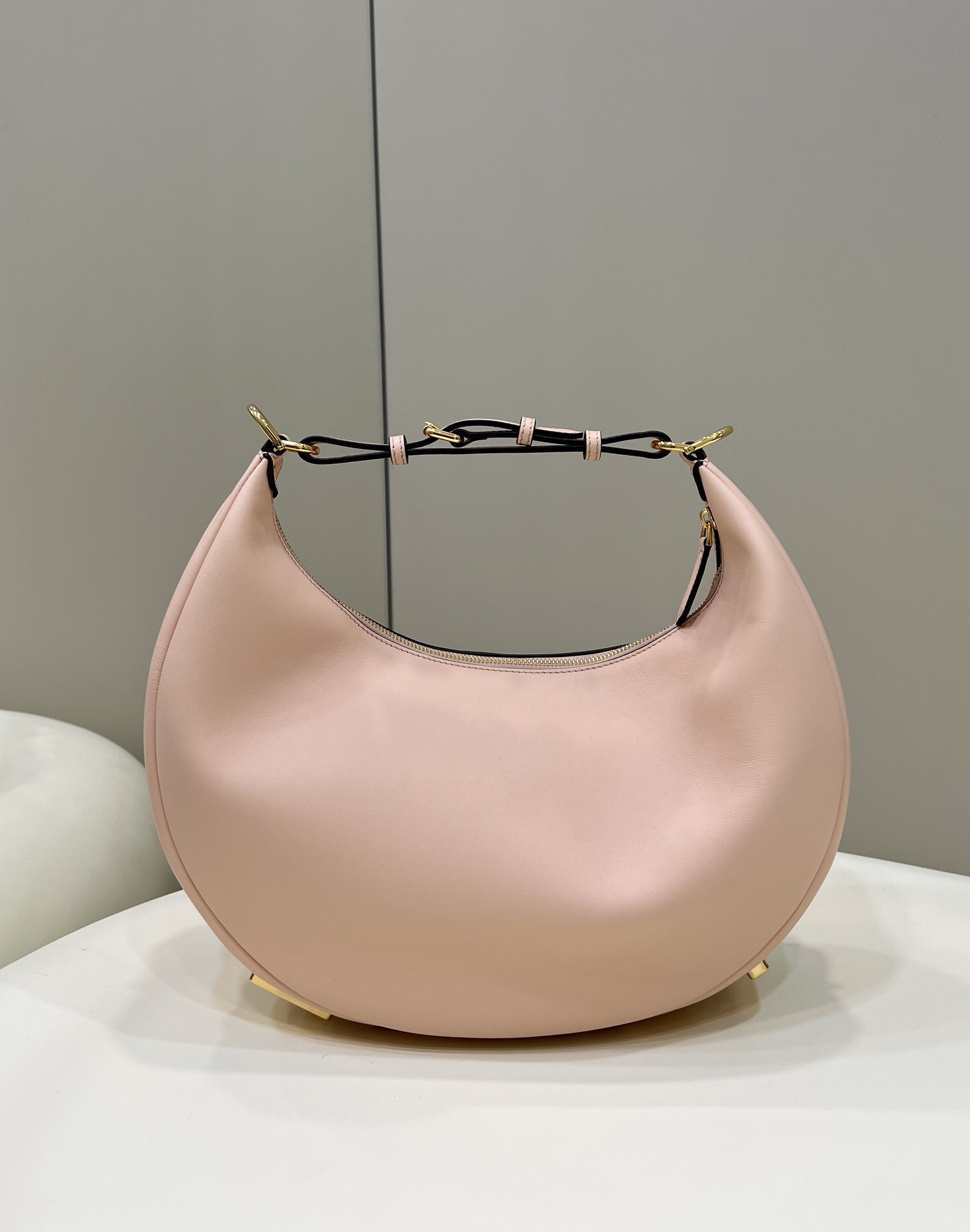 F**di graphy icon bag