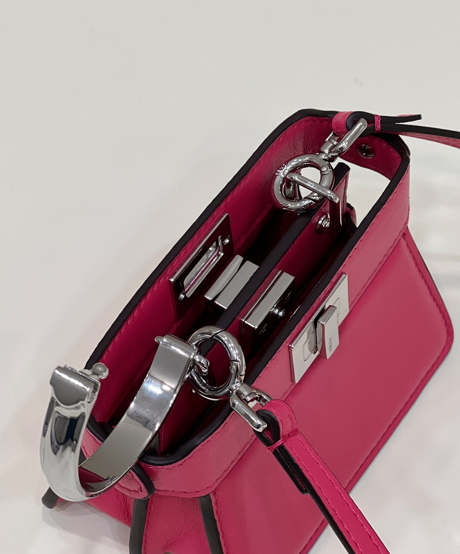 F**di nano peekaboo maxi handle