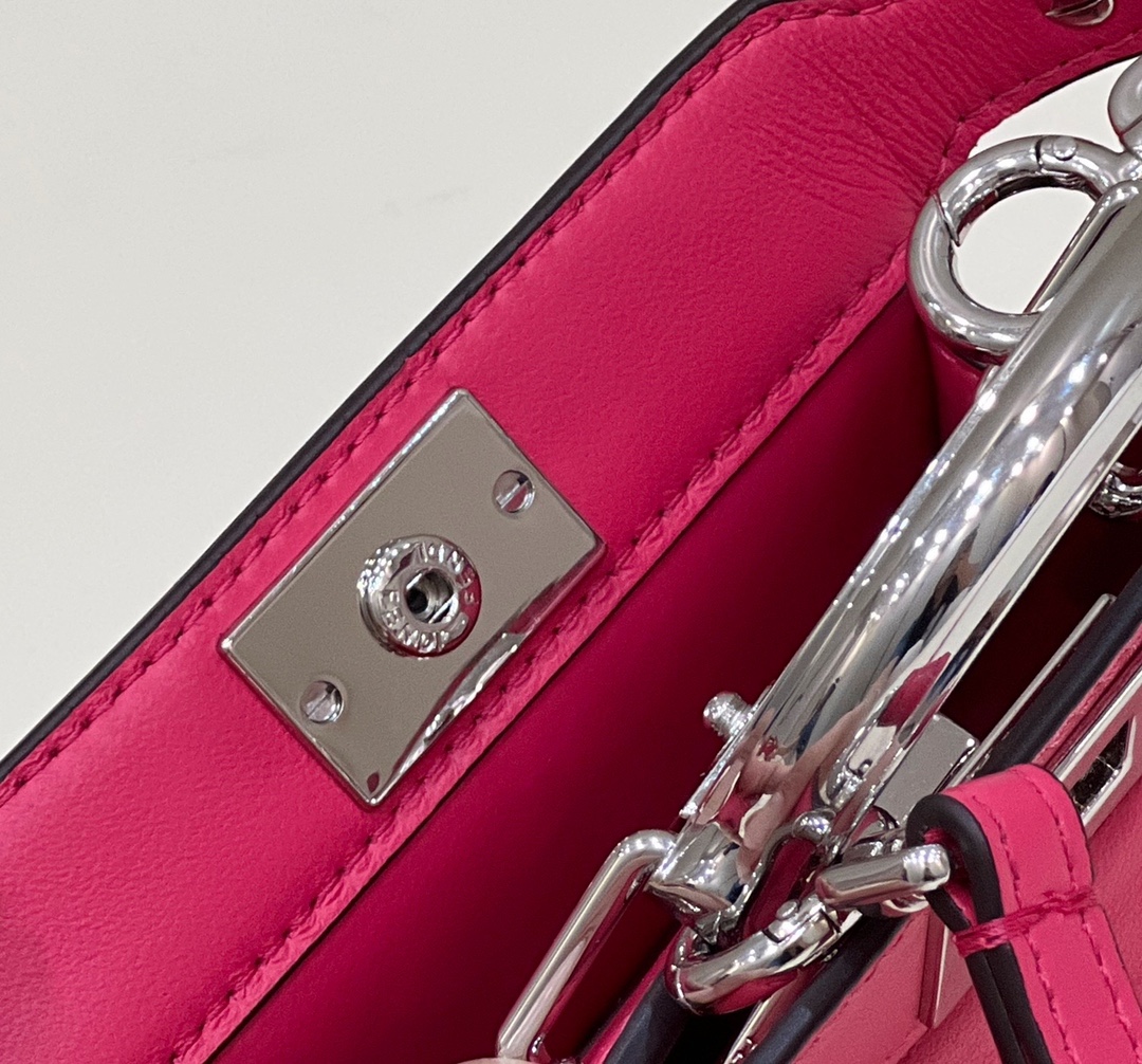 F**di nano peekaboo maxi handle