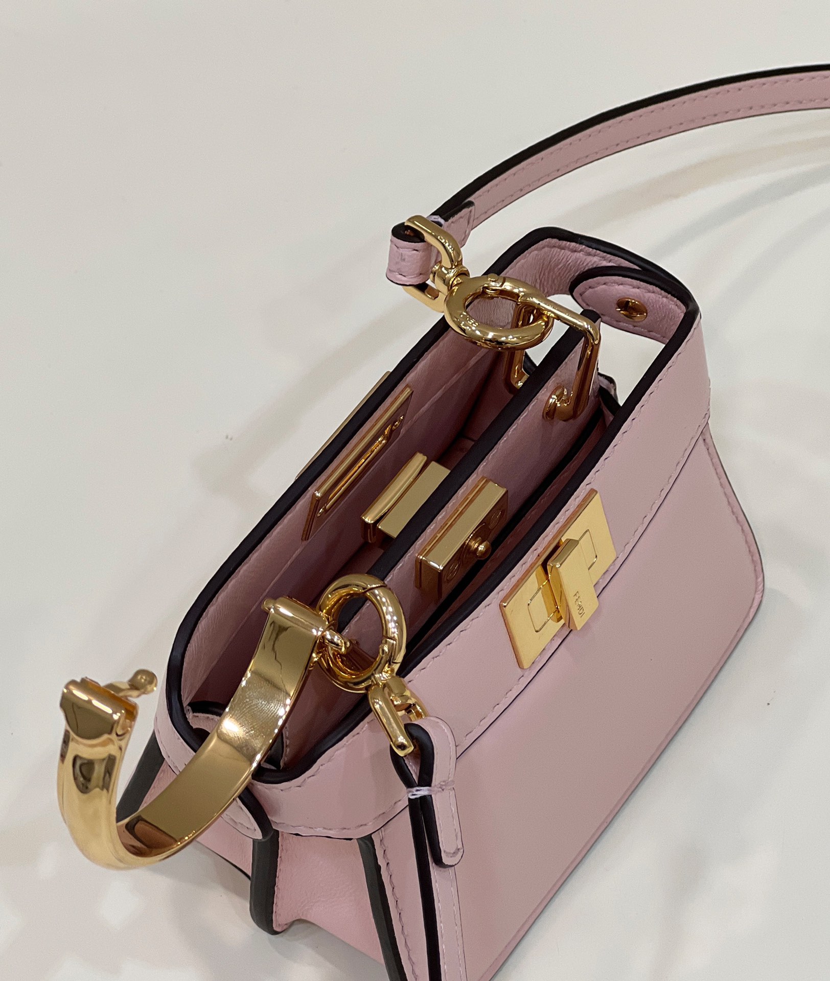 F**di nano peekaboo maxi handle