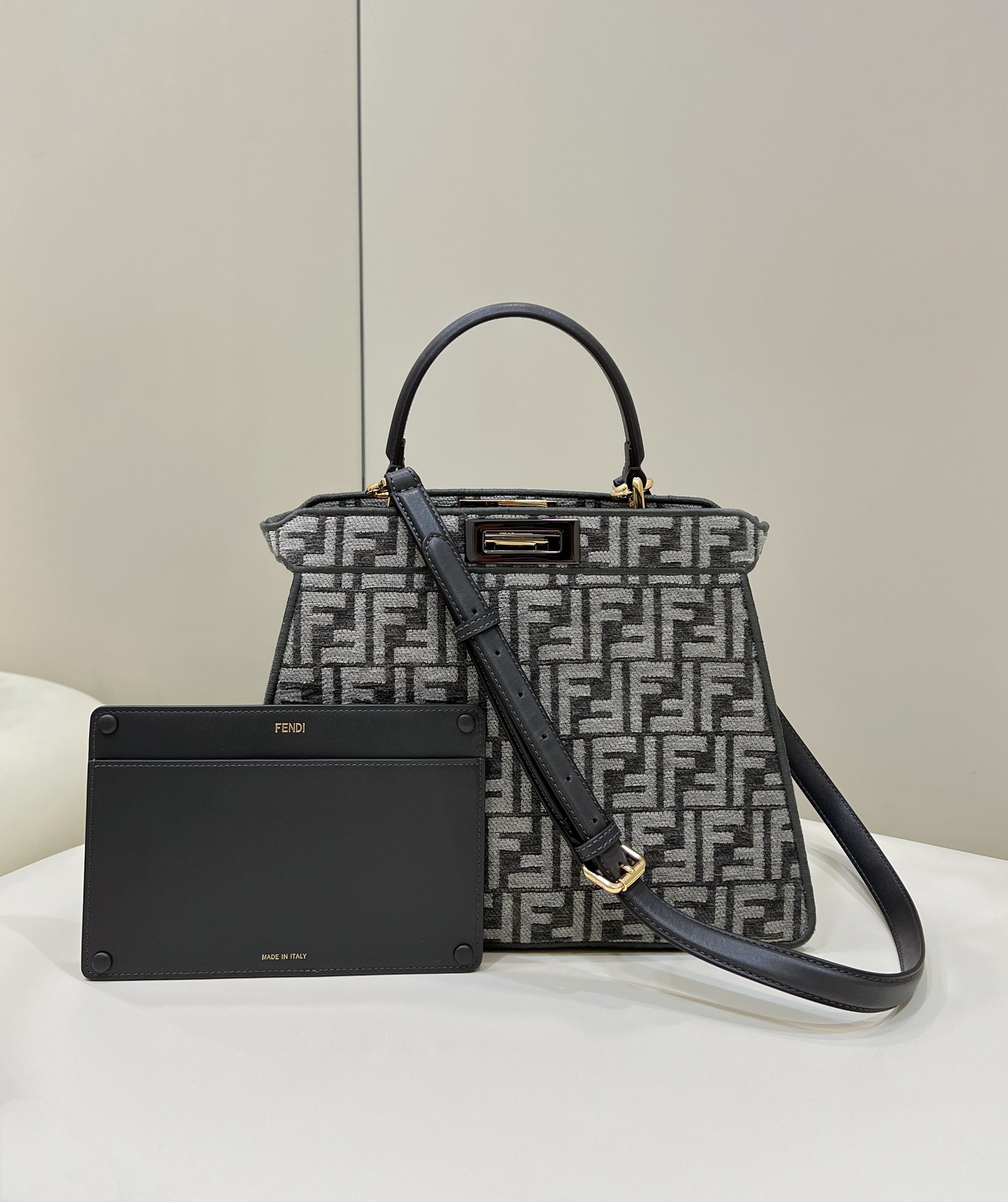 F**di peekaboo large bag