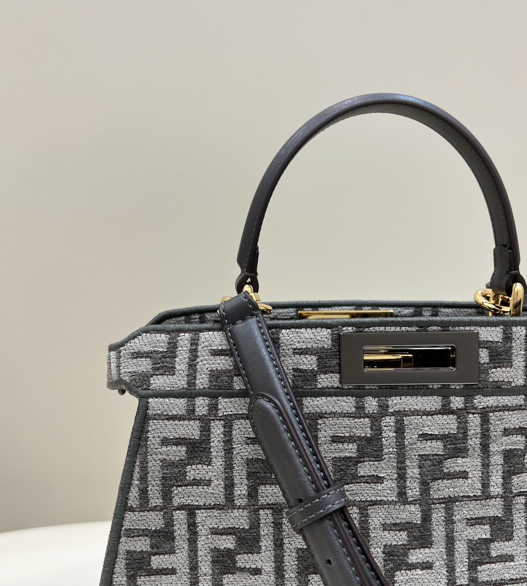 F**di peekaboo large bag