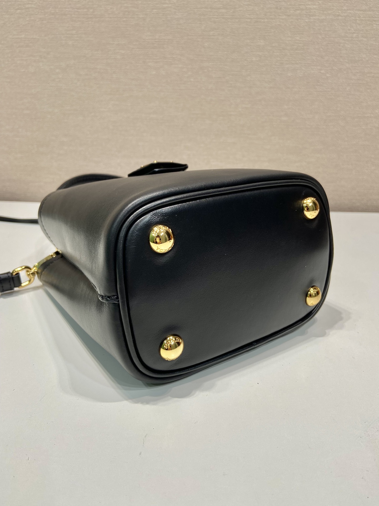 Pra*a panier mini-bag