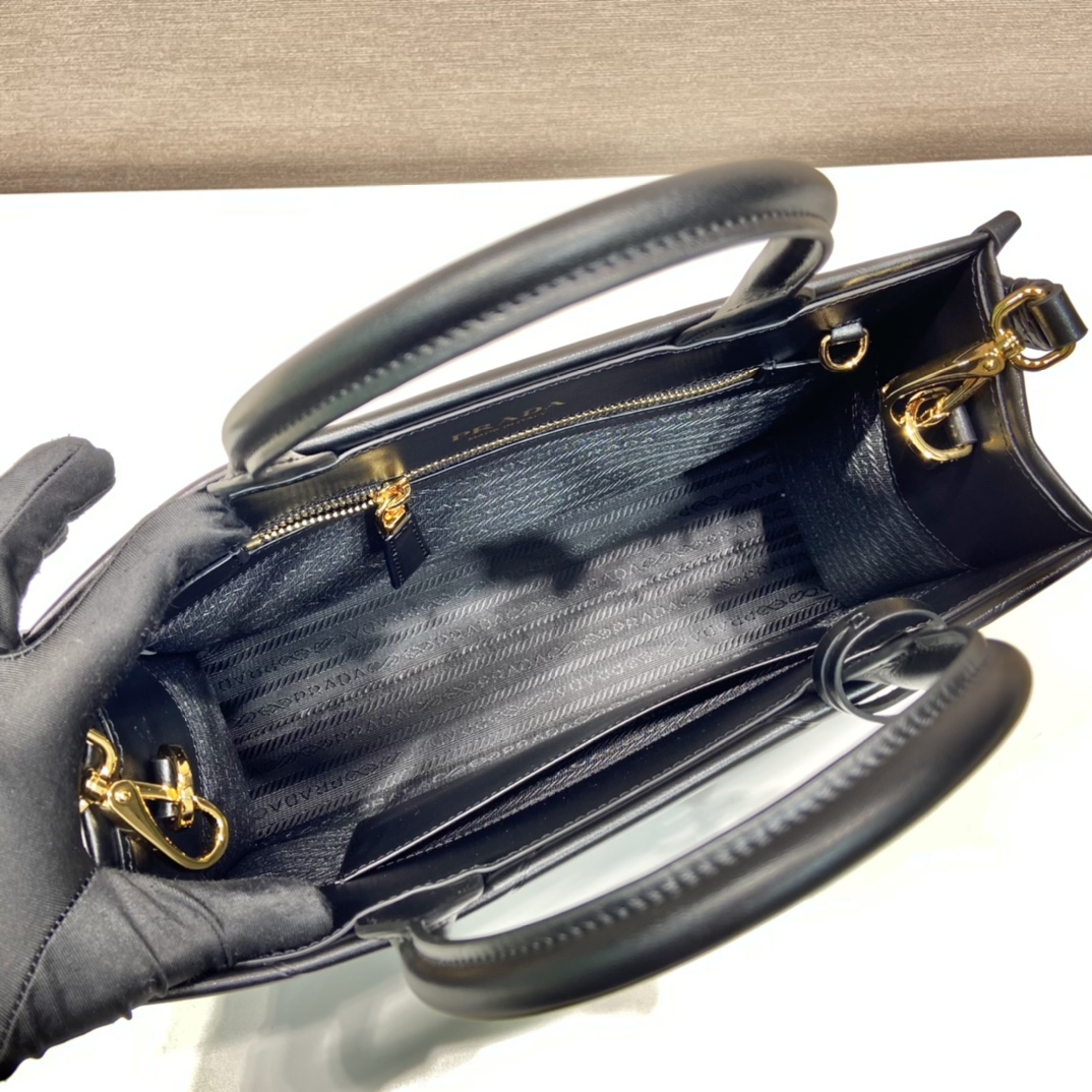 Pra*a small leather Pra*a symbole bag with topstitching