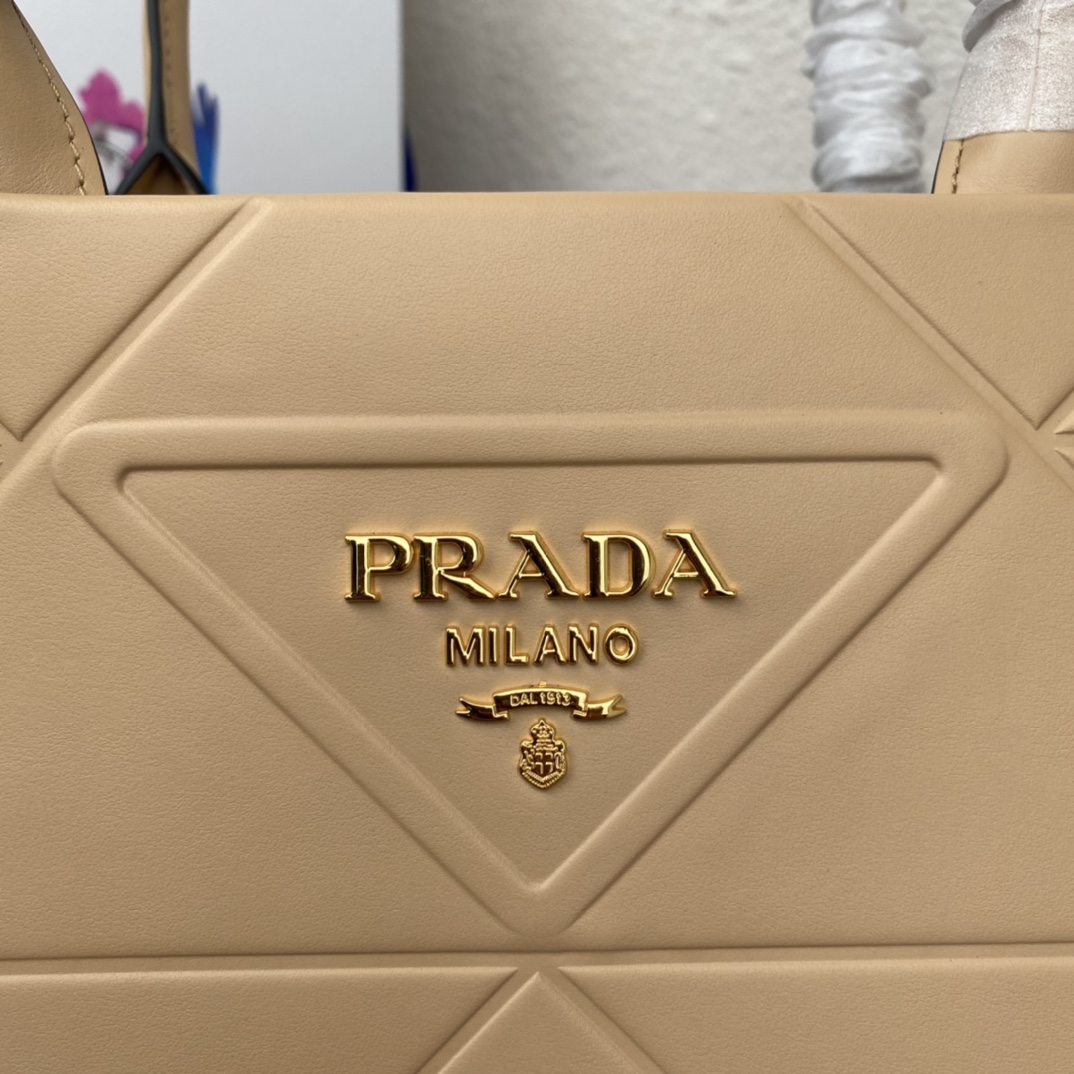 Pra*a large leather Pra*a symbole bag with topstitching