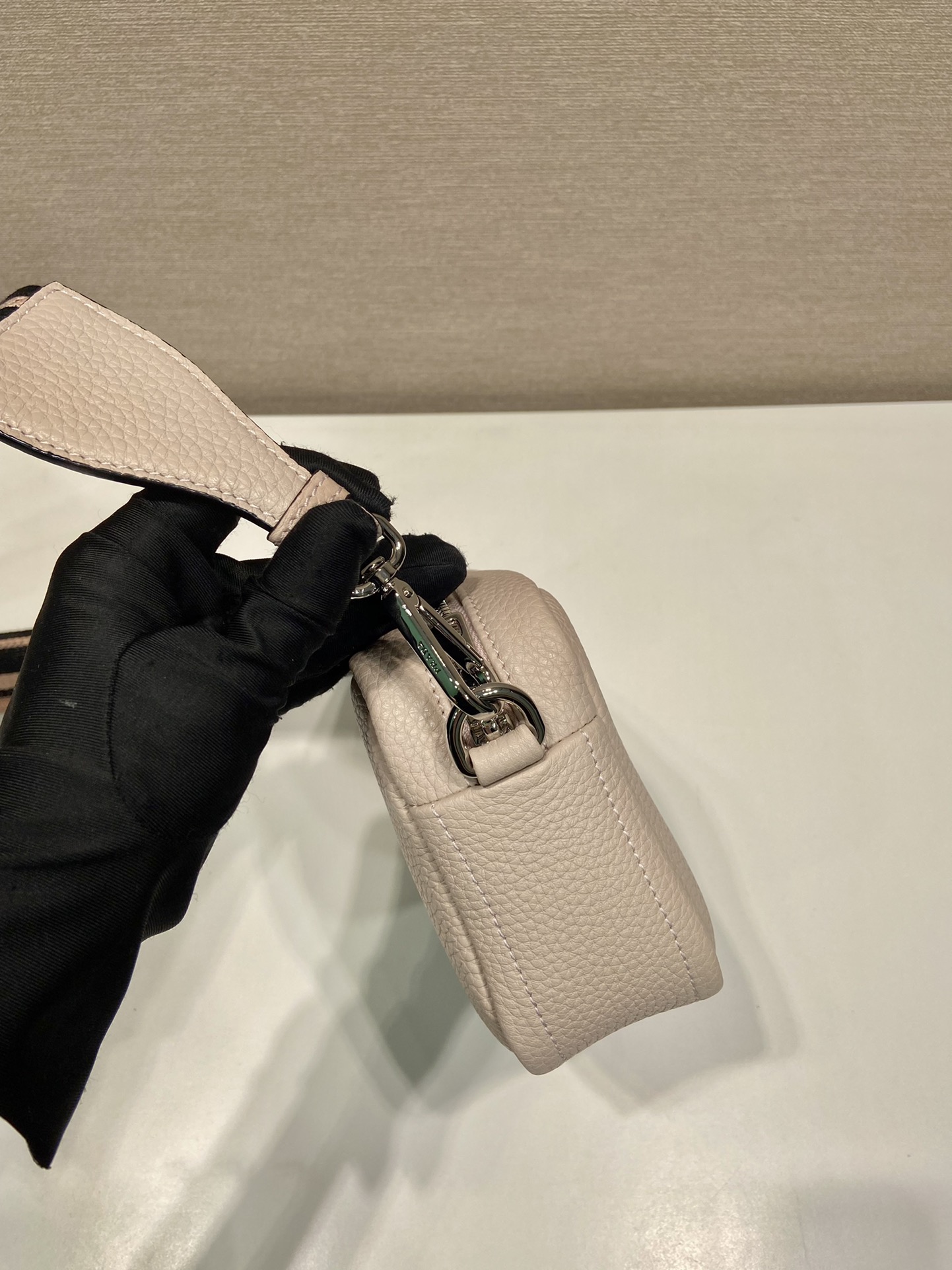 Pra*a small leather bag