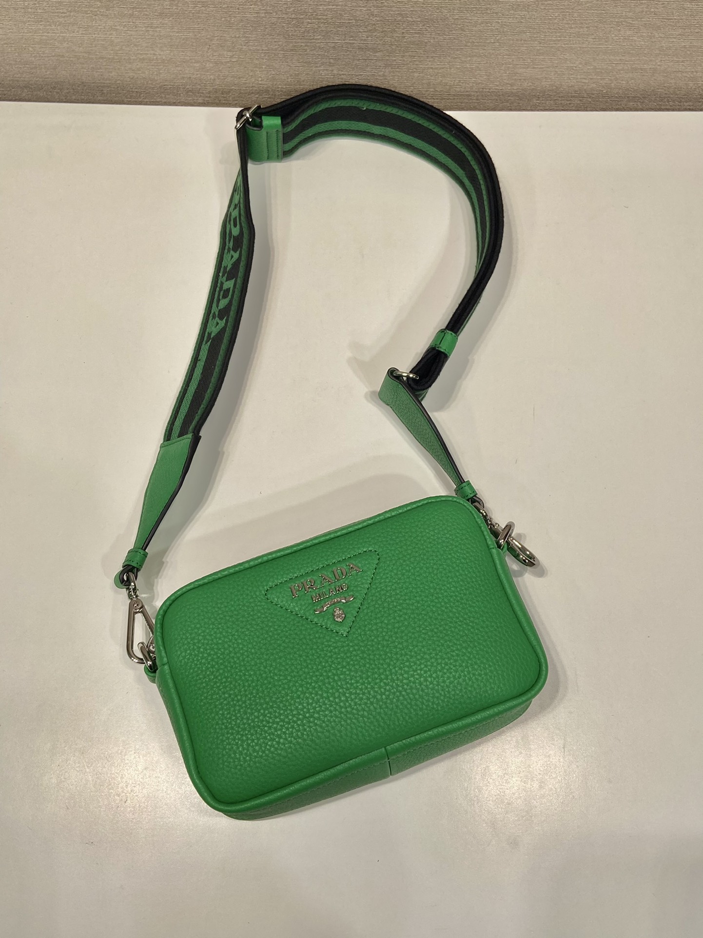 Pra*a small leather bag