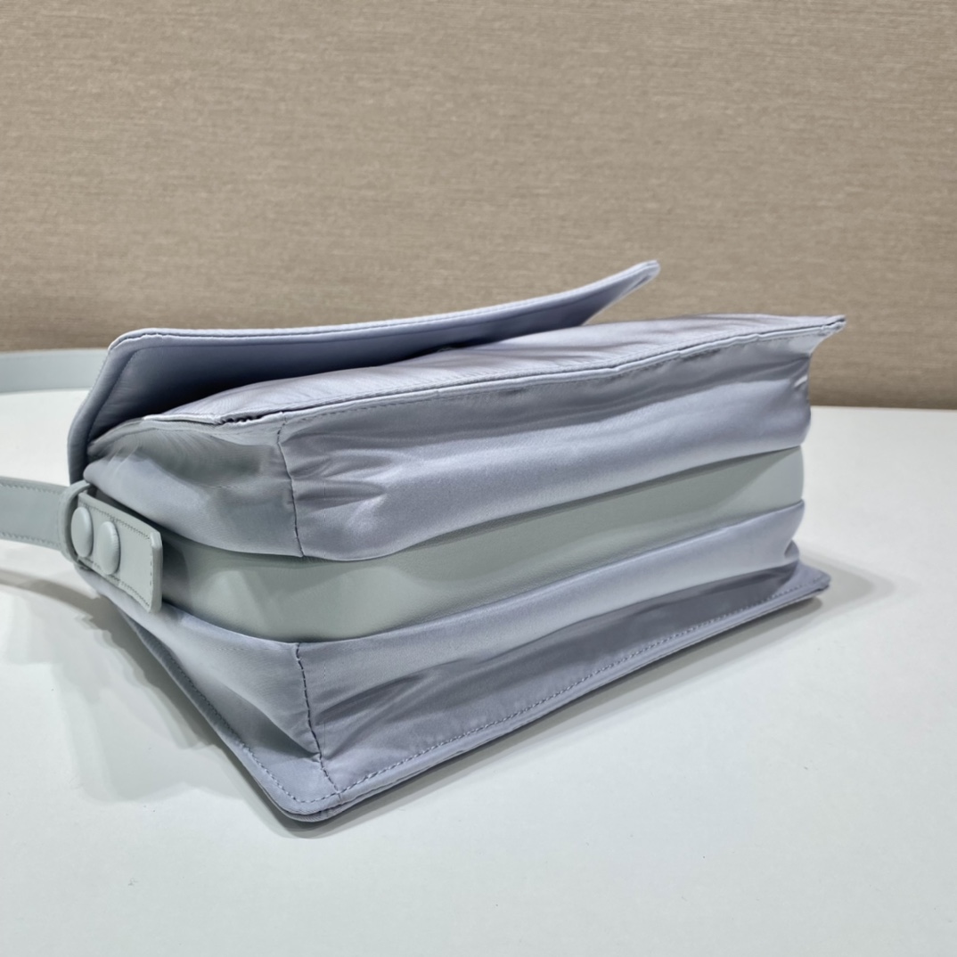 Pra*a small padded re-nylon shoulder bag