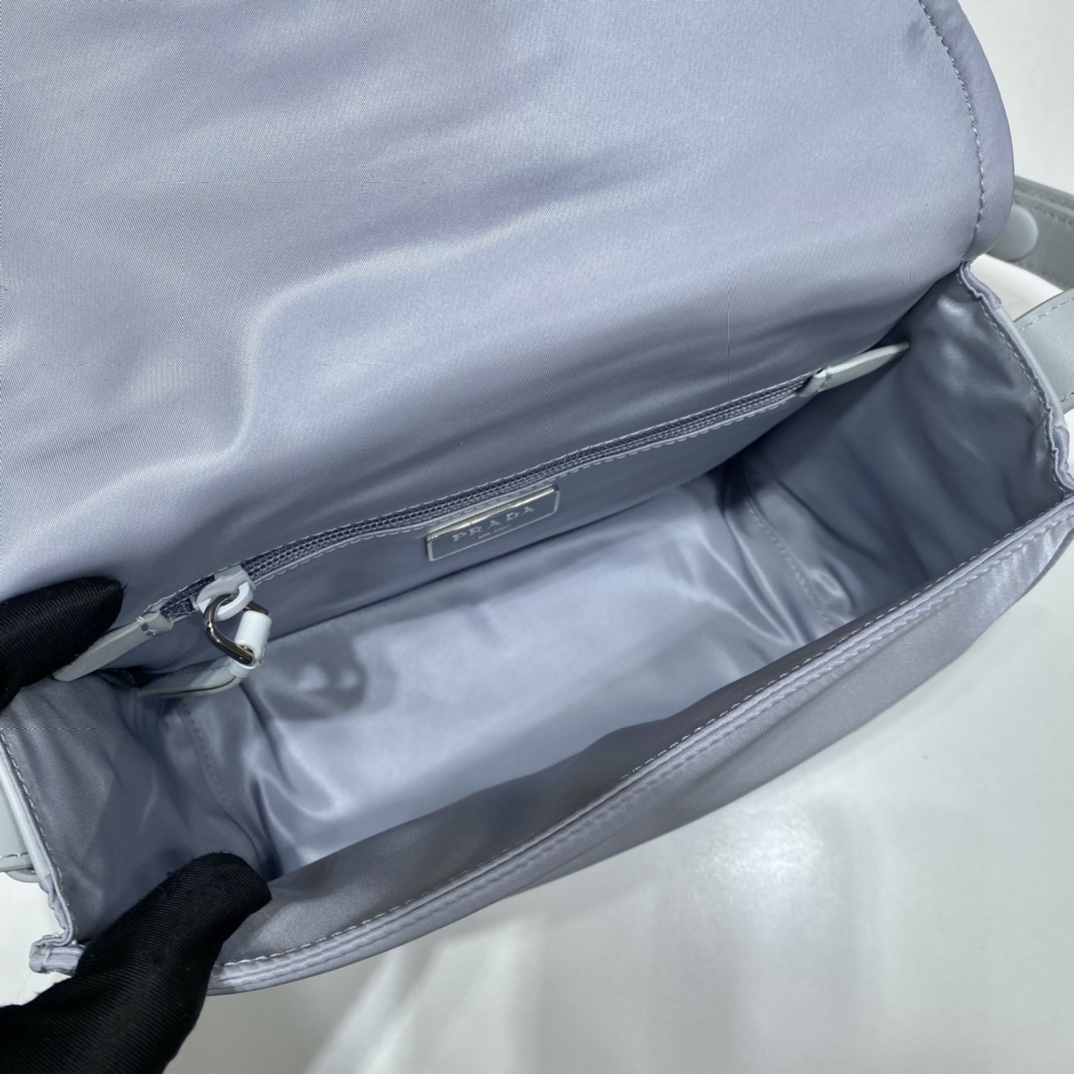 Pra*a small padded re-nylon shoulder bag