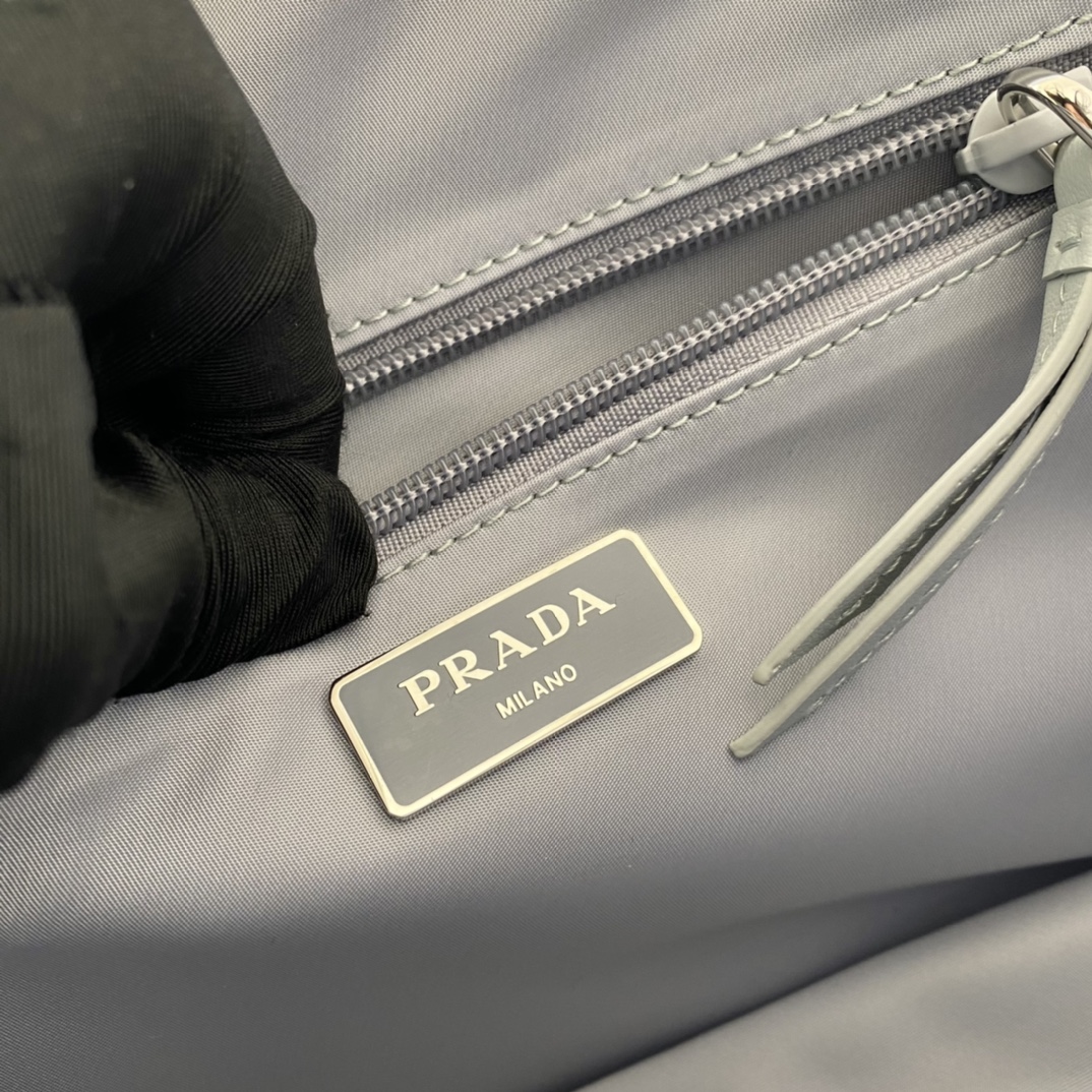 Pra*a small padded re-nylon shoulder bag