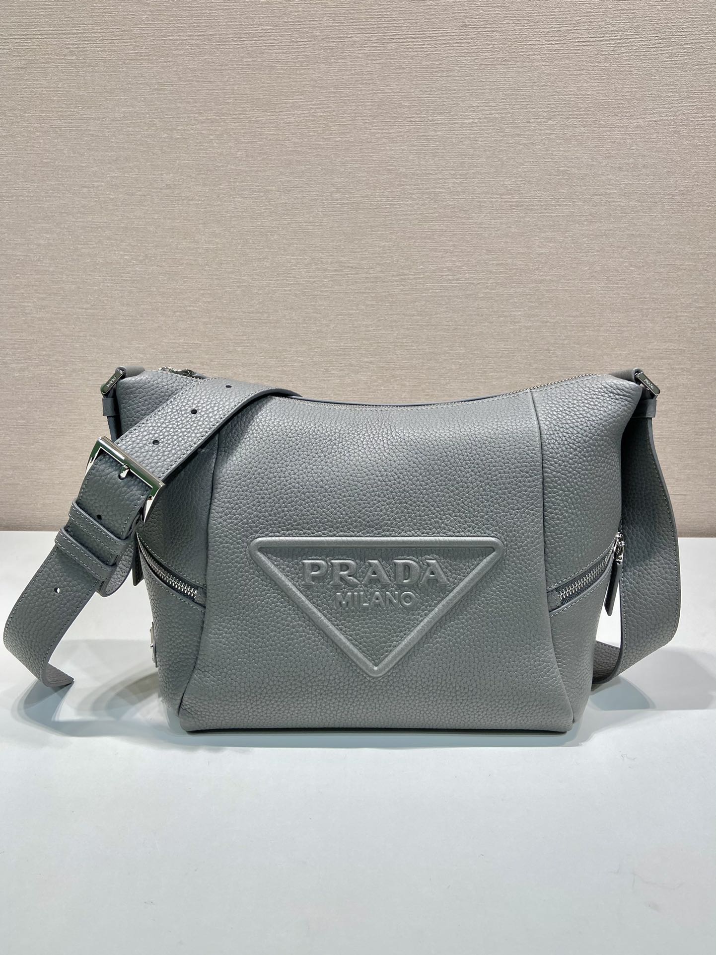 Pra*a leather bag with shoulder strap