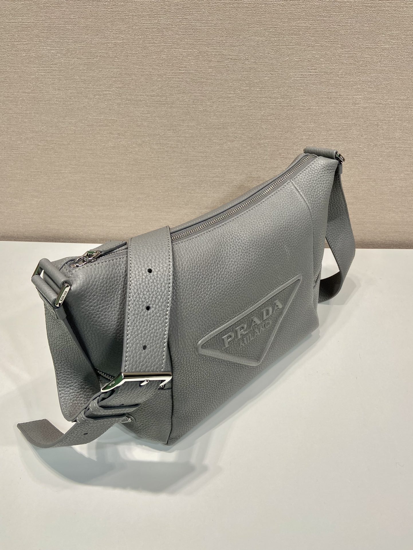 Pra*a leather bag with shoulder strap