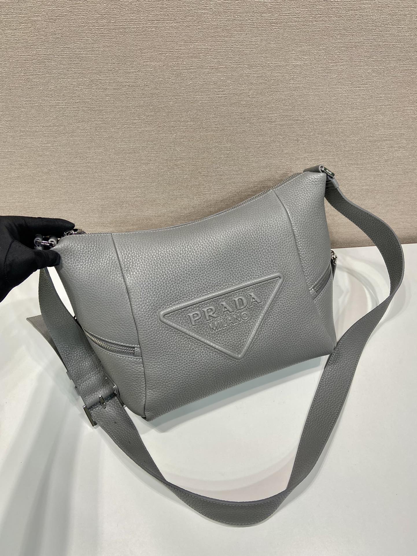 Pra*a leather bag with shoulder strap