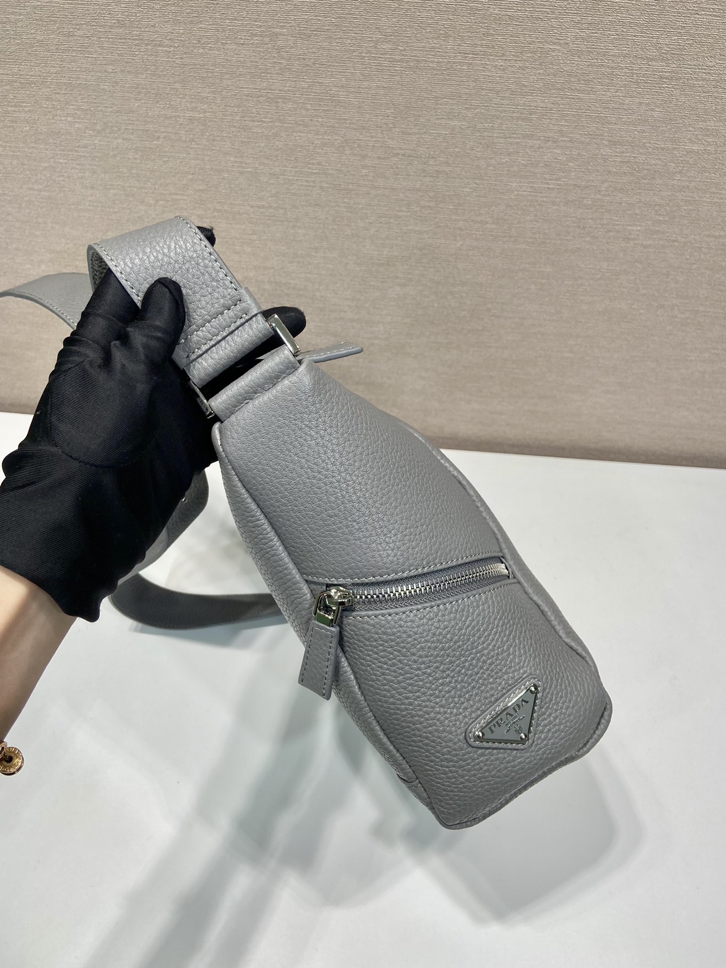 Pra*a leather bag with shoulder strap