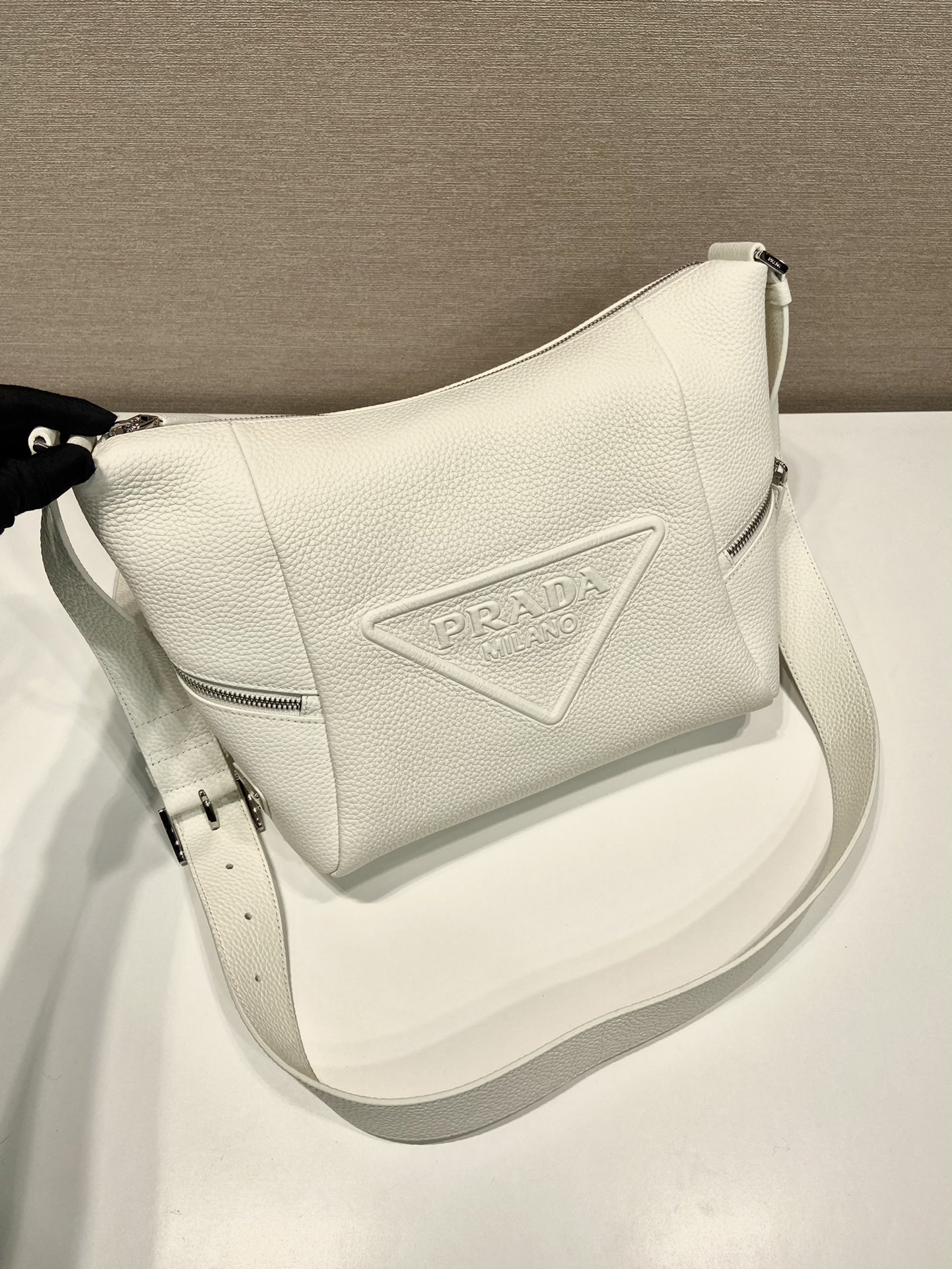 Pra*a leather bag with shoulder strap