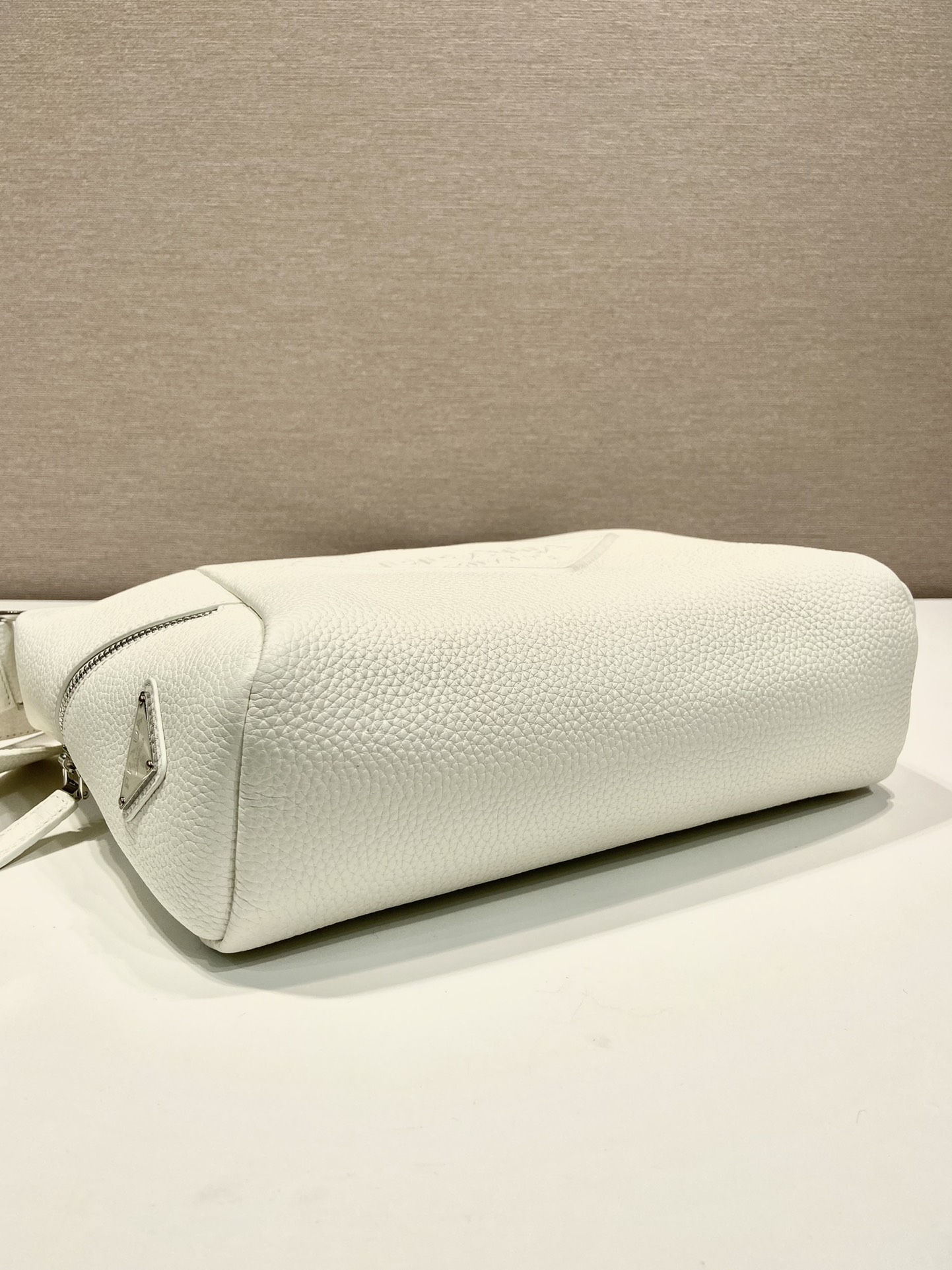 Pra*a leather bag with shoulder strap