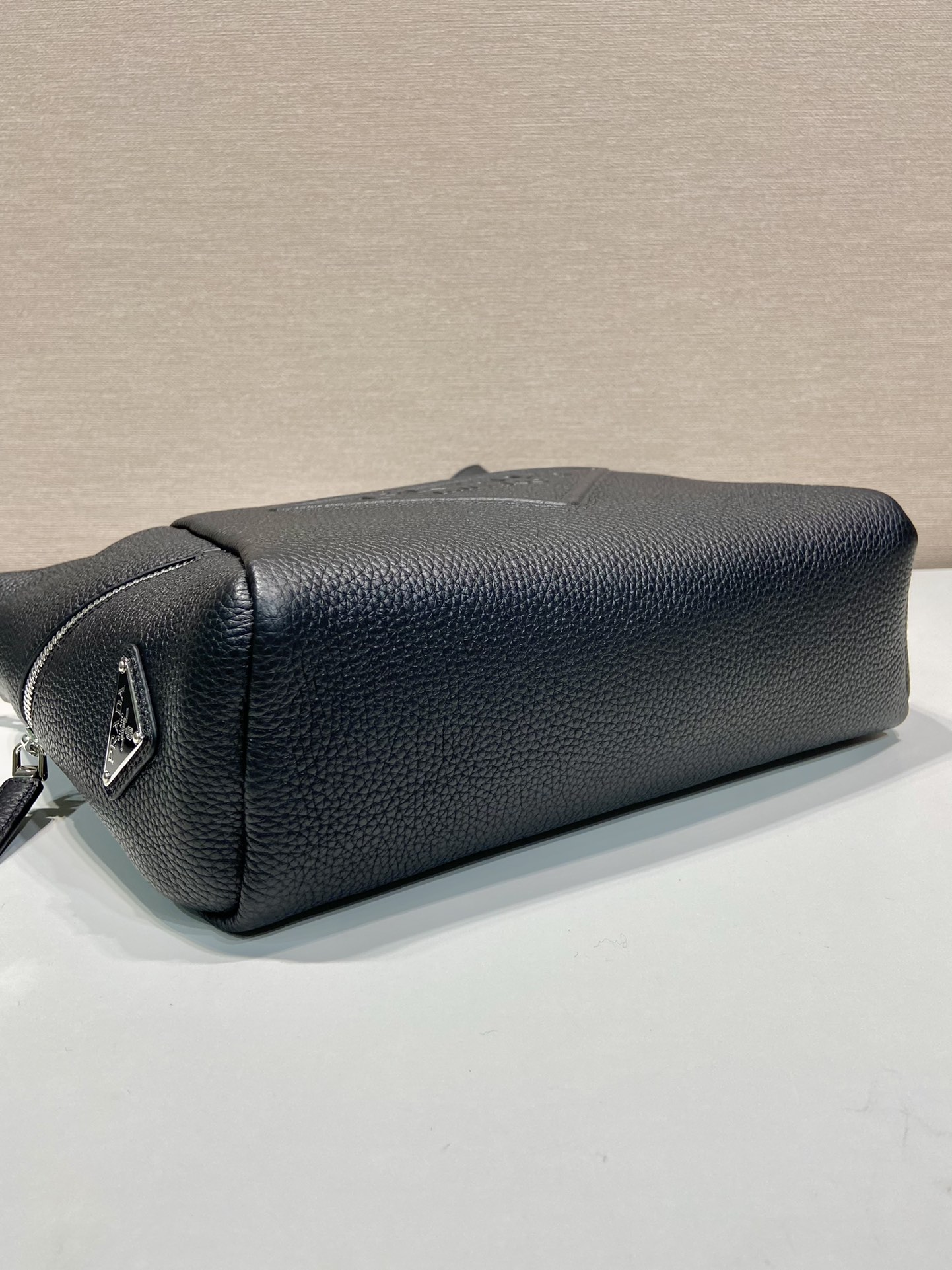 Pra*a leather bag with shoulder strap