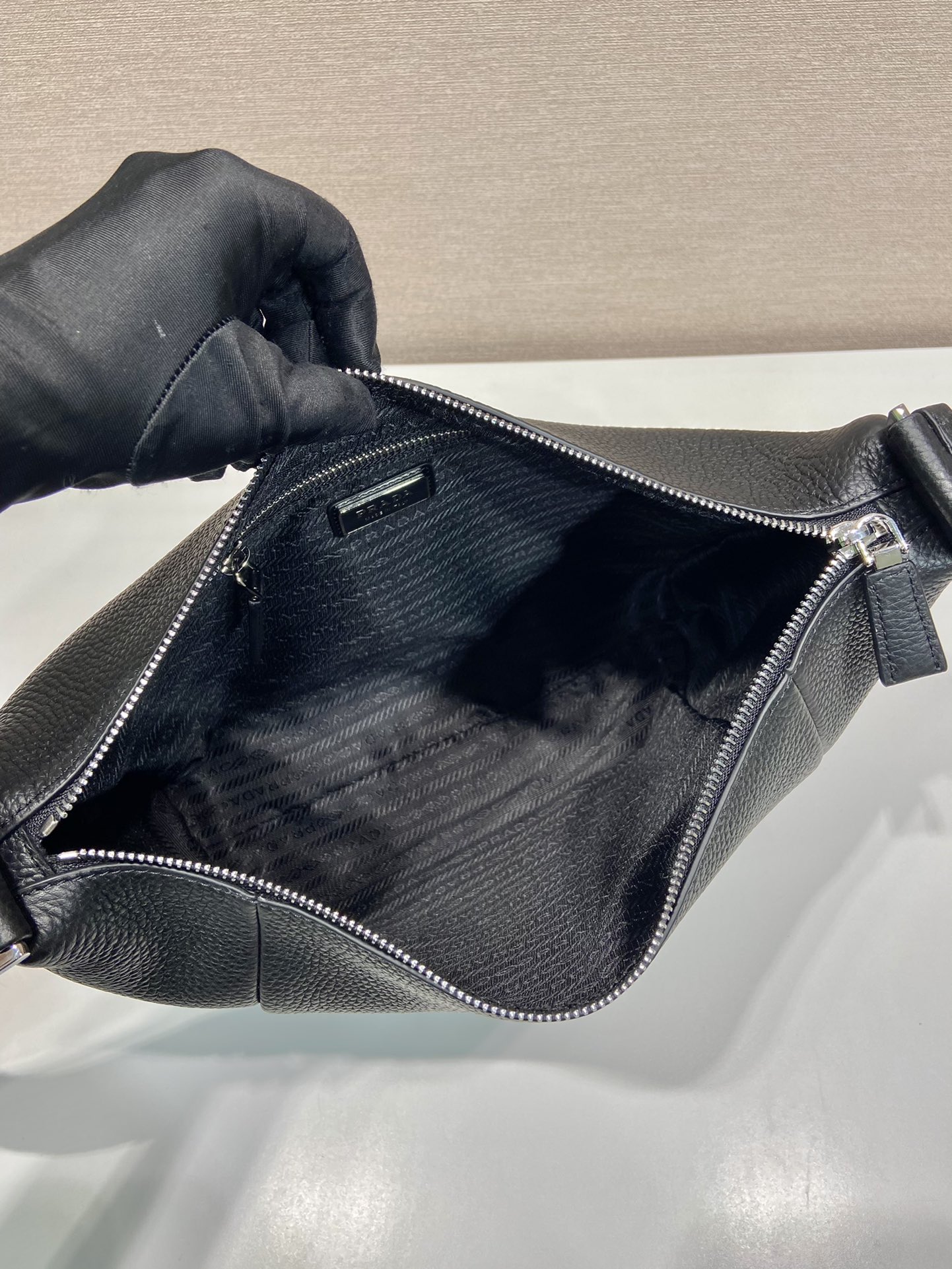 Pra*a leather bag with shoulder strap