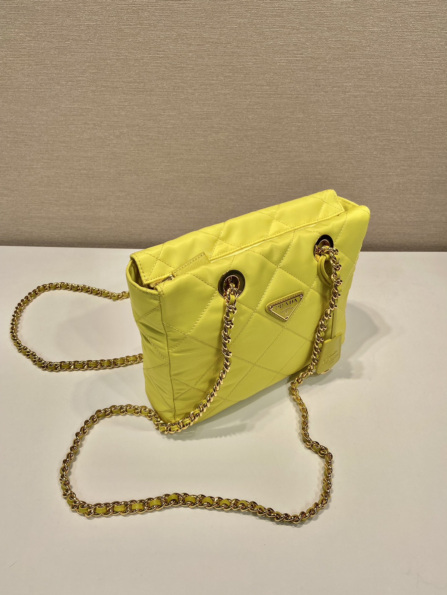 Pra*a re-edition 1995 chaîne re-nylon tote bag