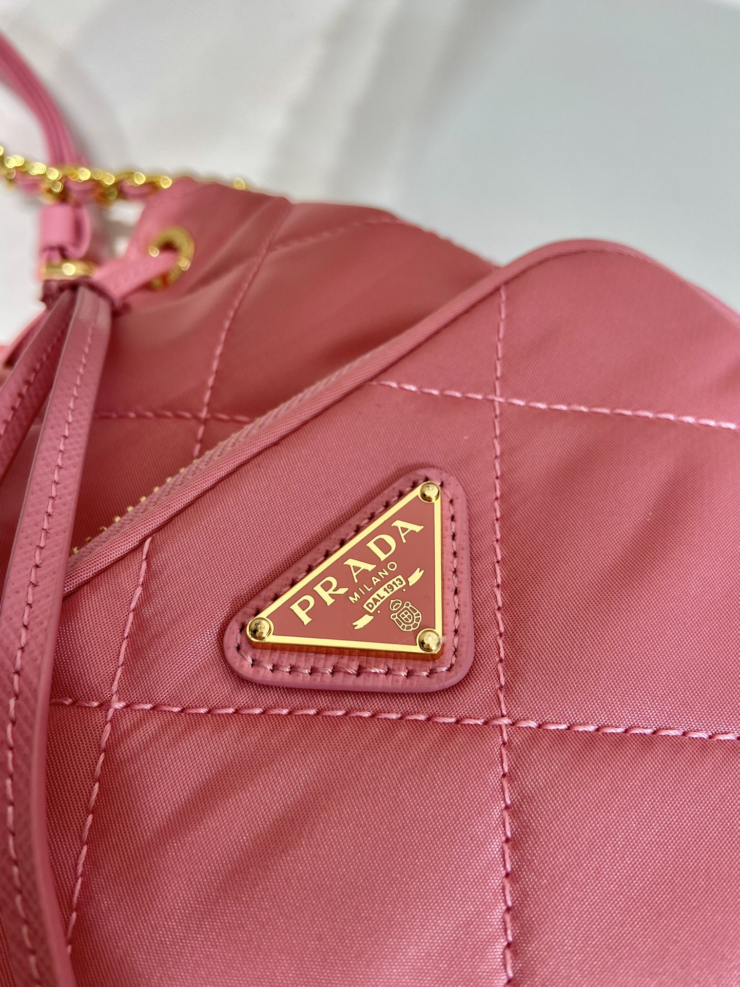 Pra*a duet re-nylon bucket bag