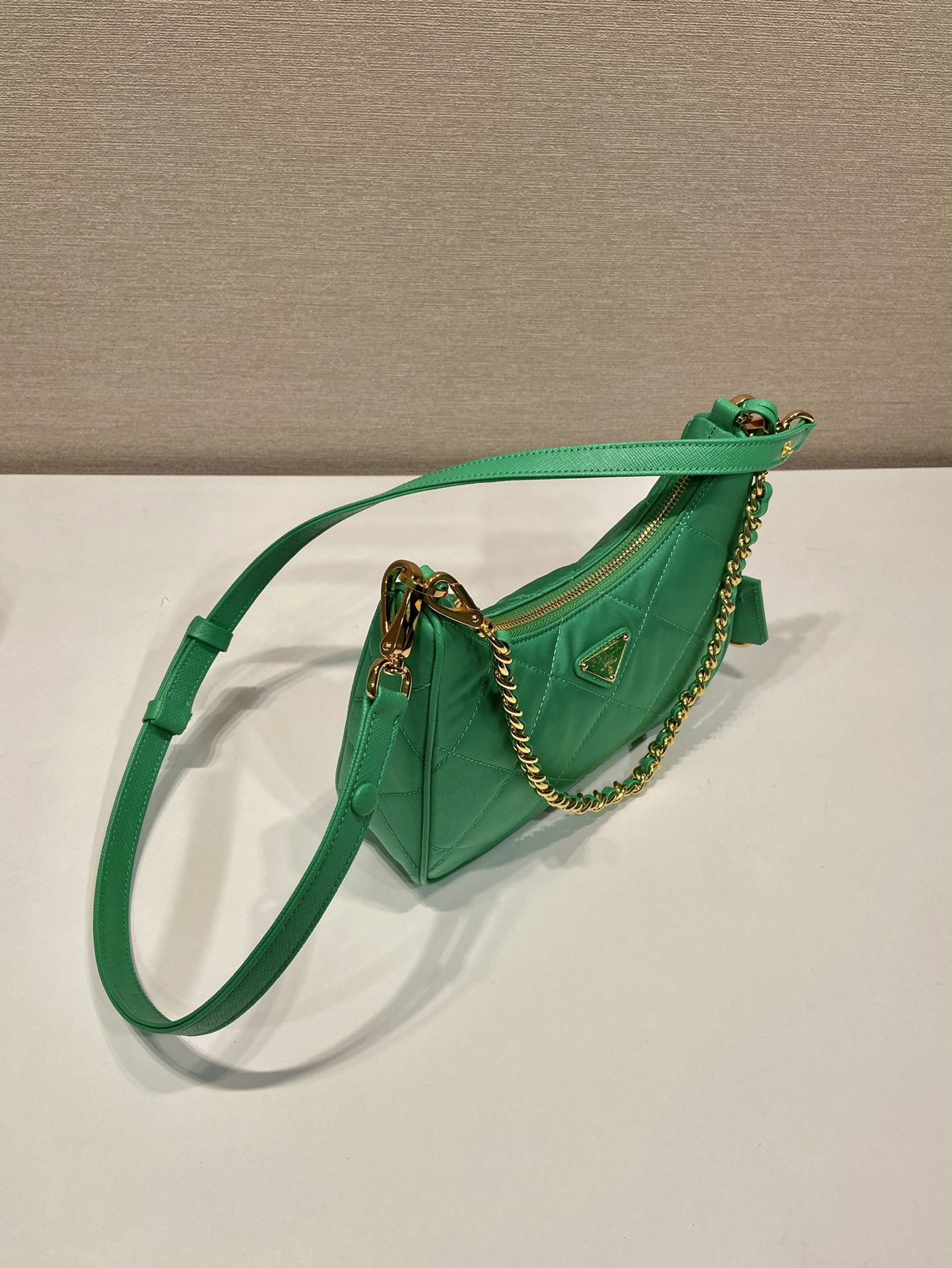 Pra*a re-edition 1995 chaîne re-nylon mini-bag