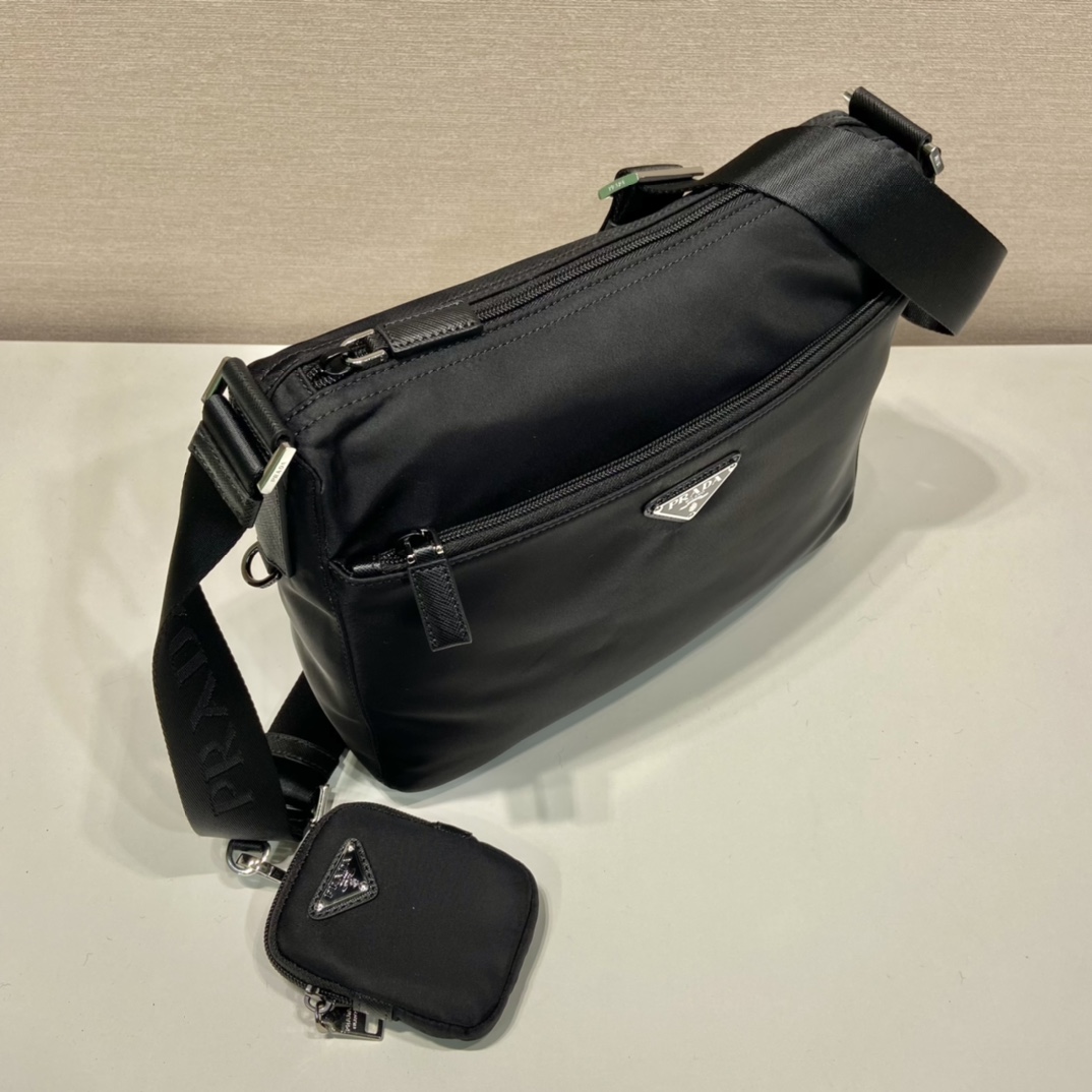 Pra*a re-nylon bag