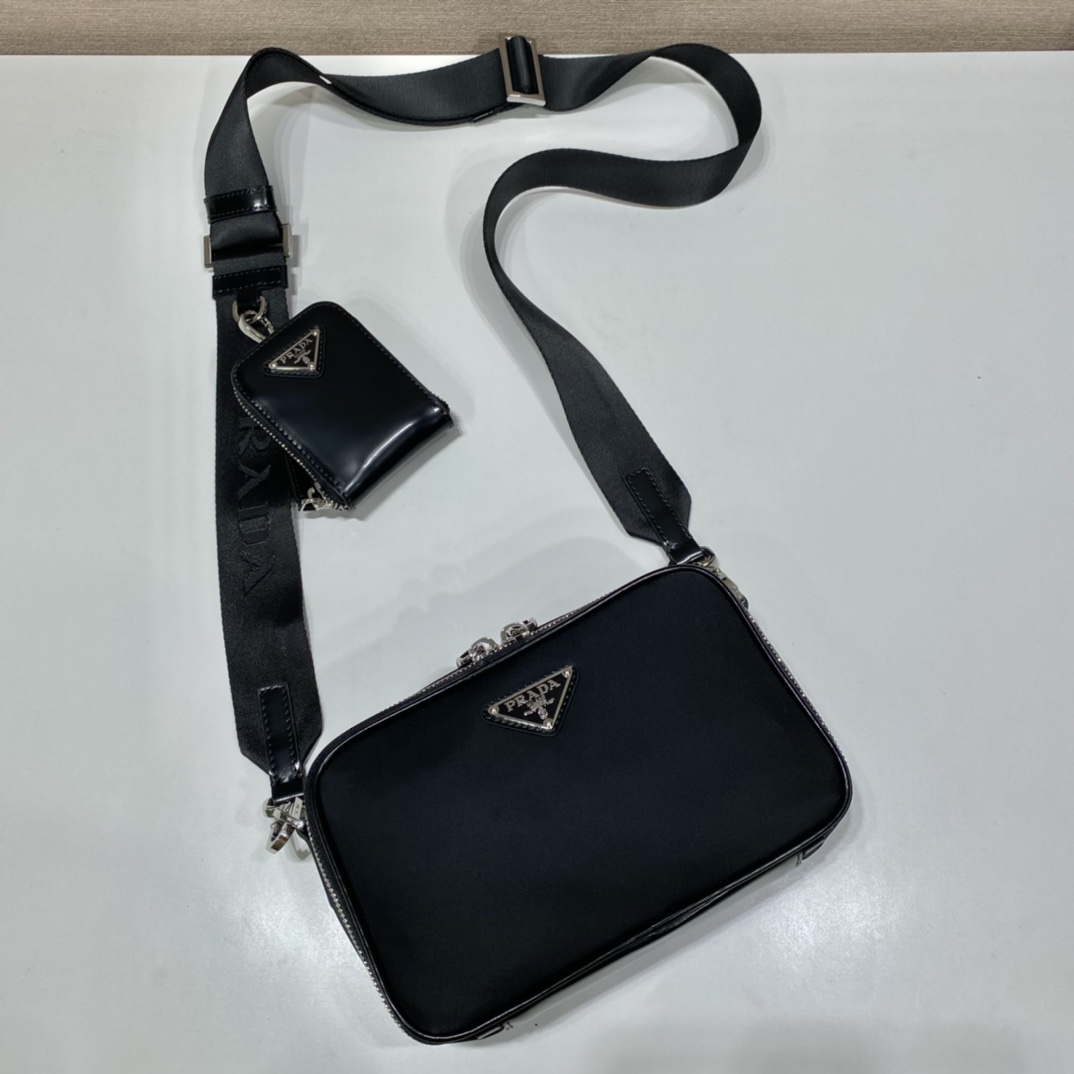 Pra*a small Pra*a brique leather bag