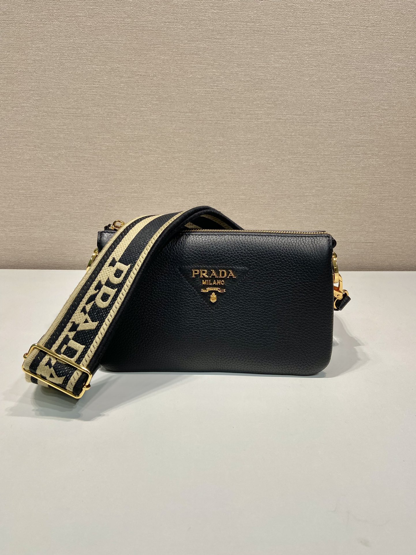 Pra*a leather shoulder bag